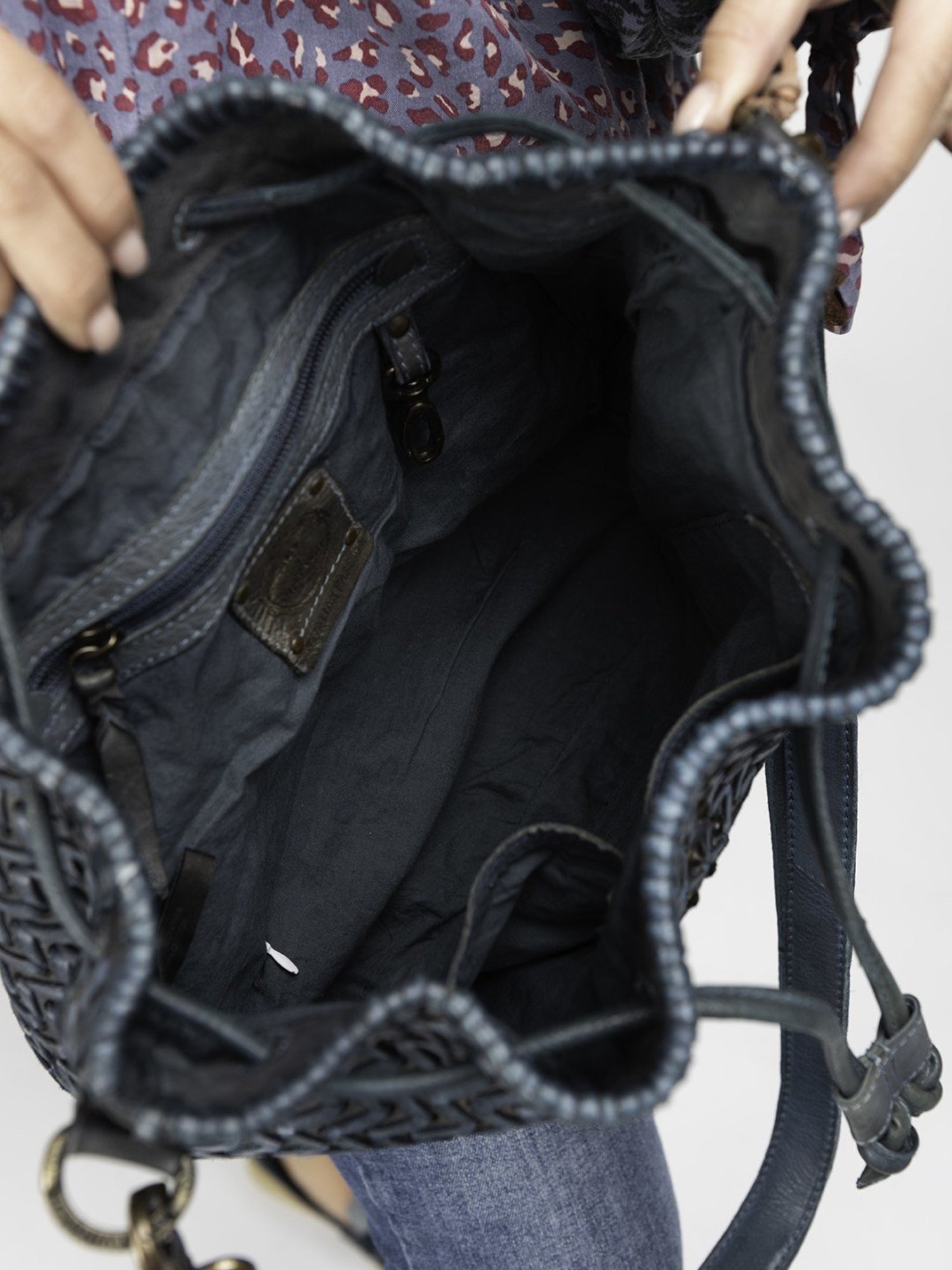 Art N Vintage Joelle Blue Leather Textured Small Sling Handbag