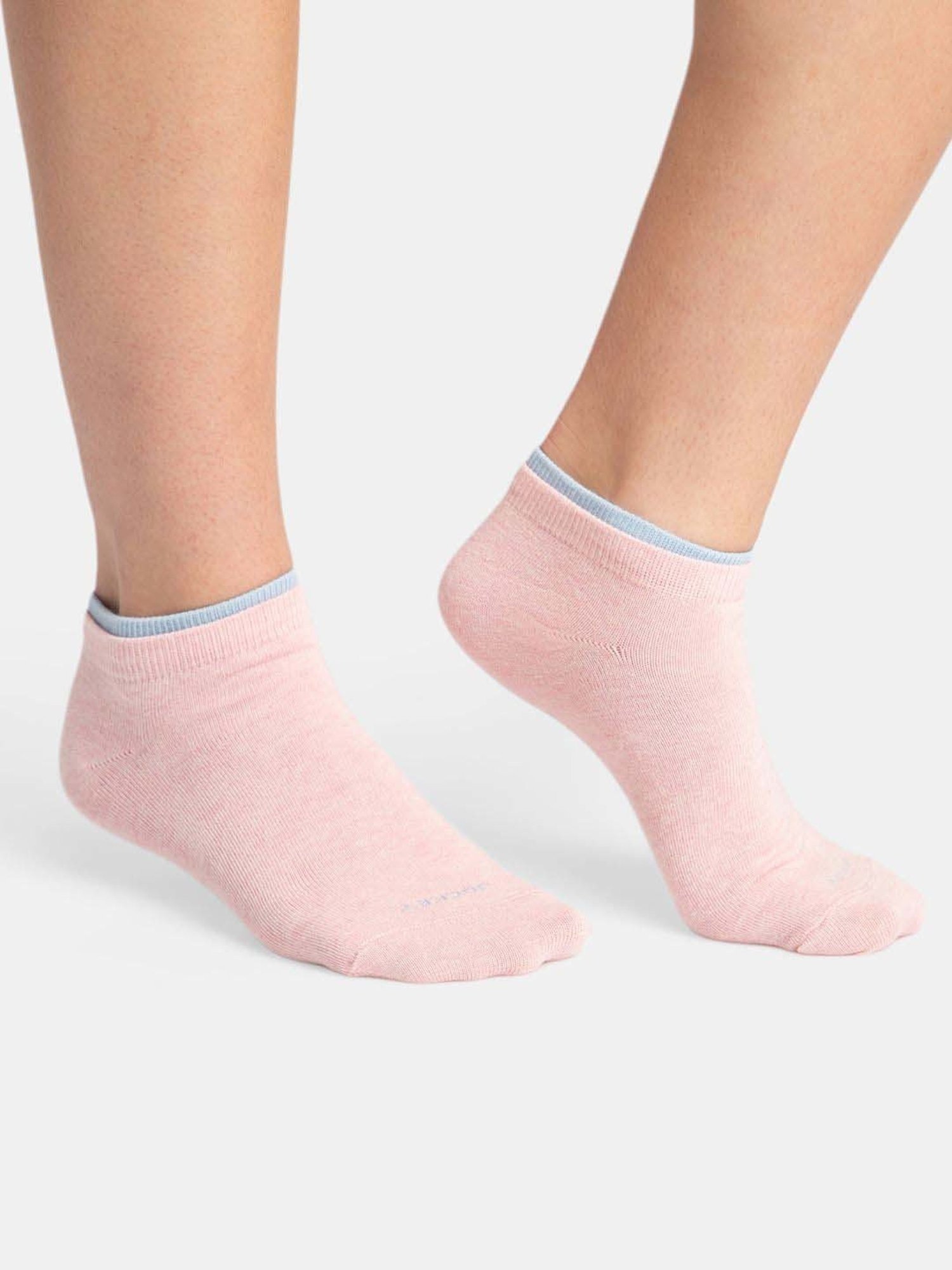 Jockey 7491 Women's Compact Cotton Solid Low Show Socks (Pack of 2)
