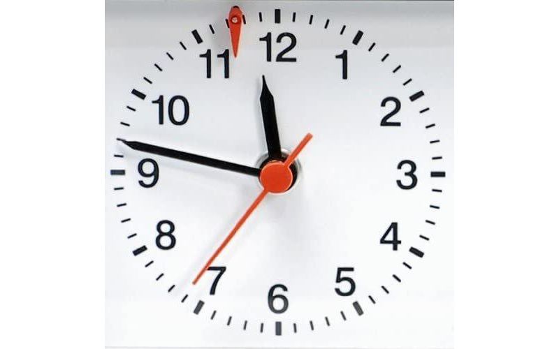 WE Games Royal Crest Quartz Analog Chess Clock/Timer