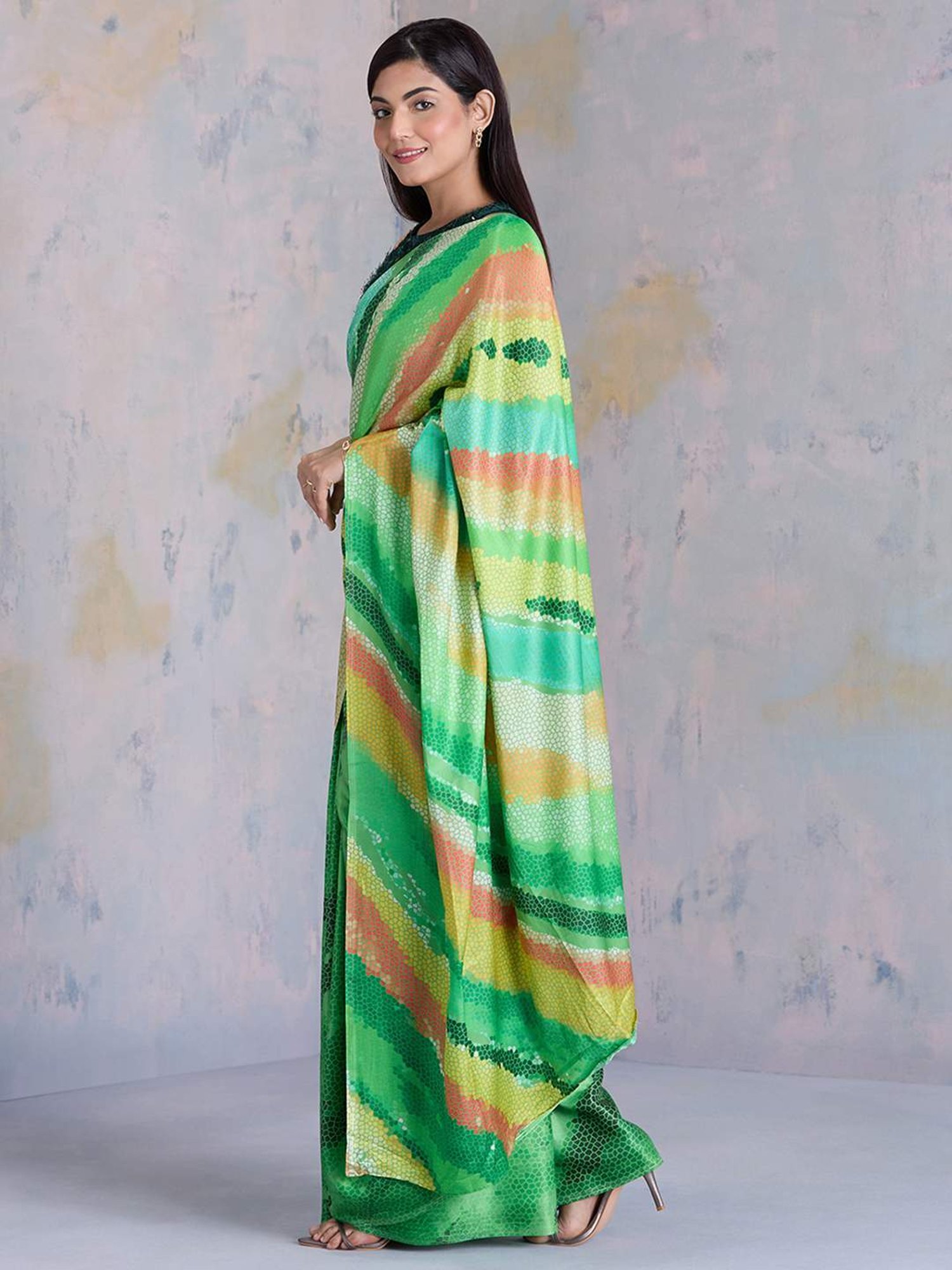 navyasa by liva Green Printed Saree With Unstitched Blouse