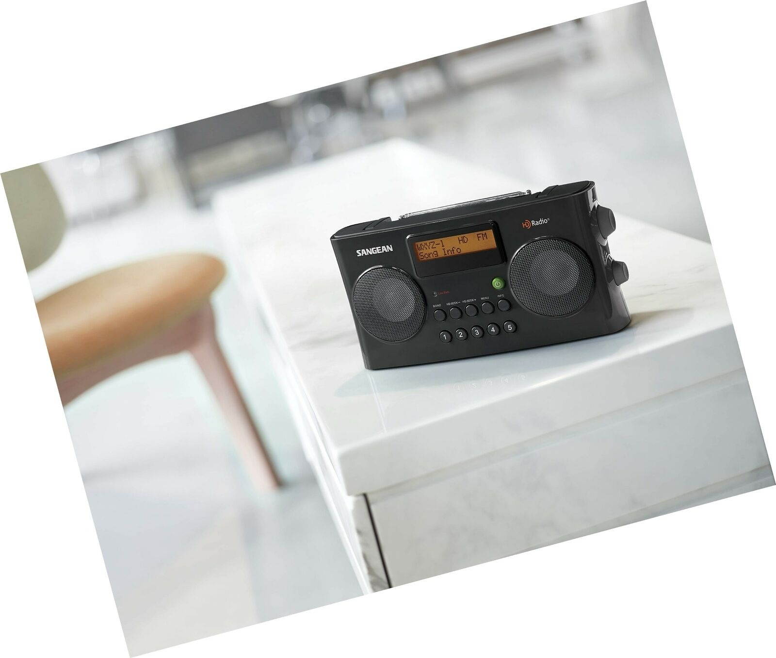 Sangean HDR-16 HD Radio/FM-Stereo/AM Portable Radio Black
