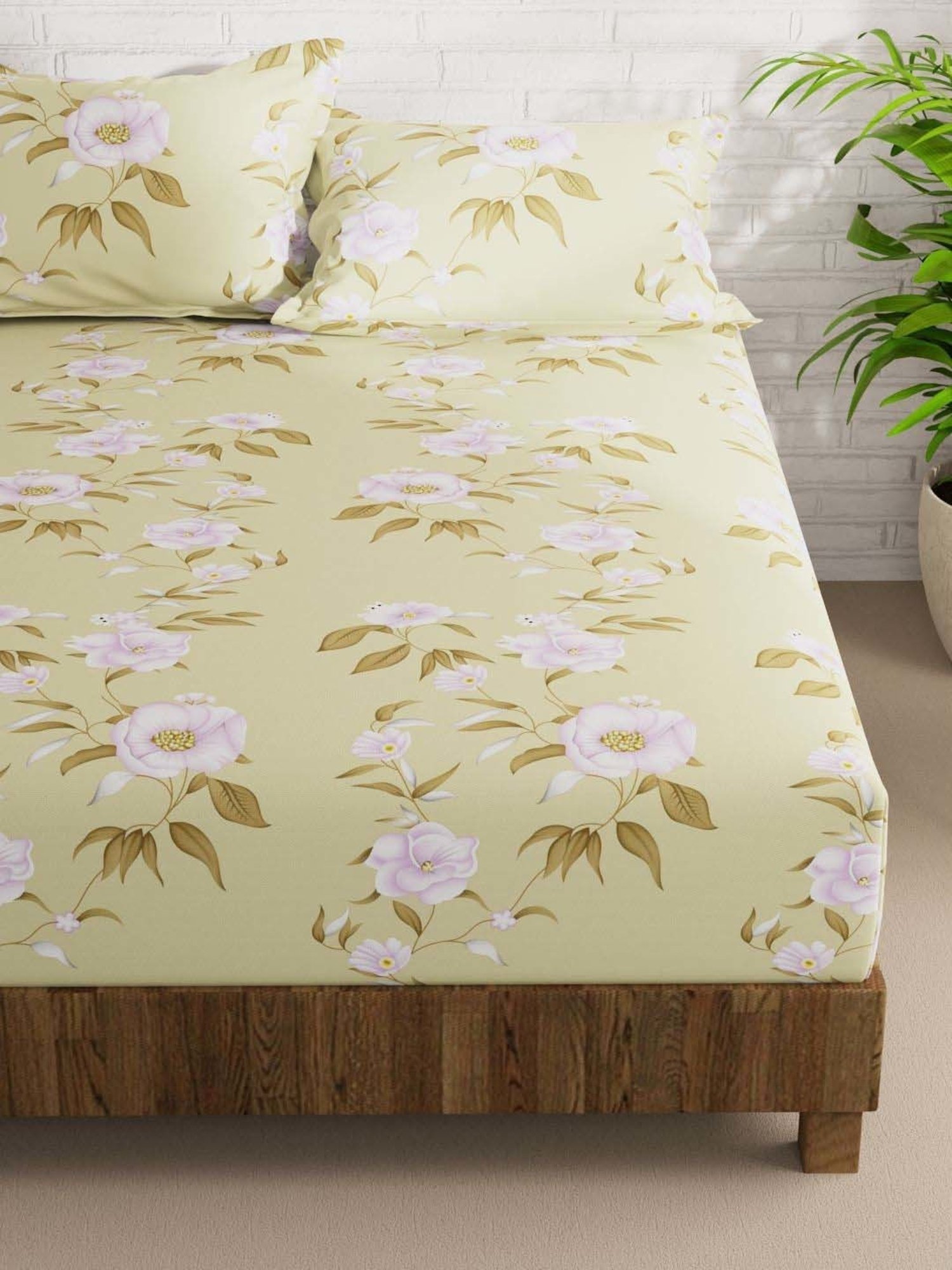 Bianca La-vogue Yellow Microfibre 152 TC Extra Smooth Double Size Bed Sheet with Pillow Cover