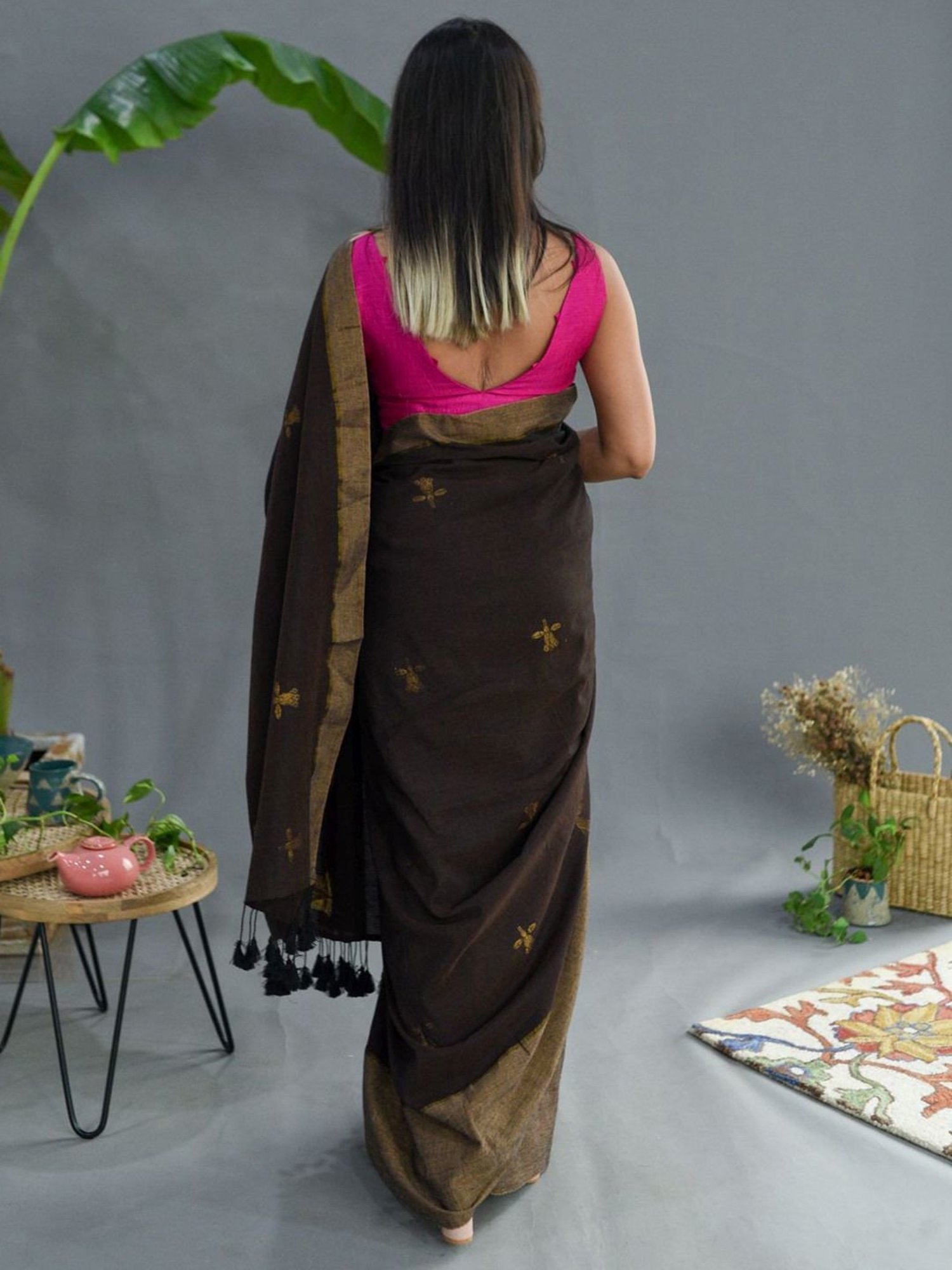 Suta Brown Cotton Woven Saree Without Blouse