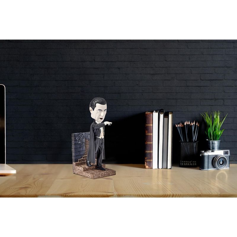 Royal Bobbles Bela Lugosi as Dracula 8 Inch Resin Bobblehead | Standard Version