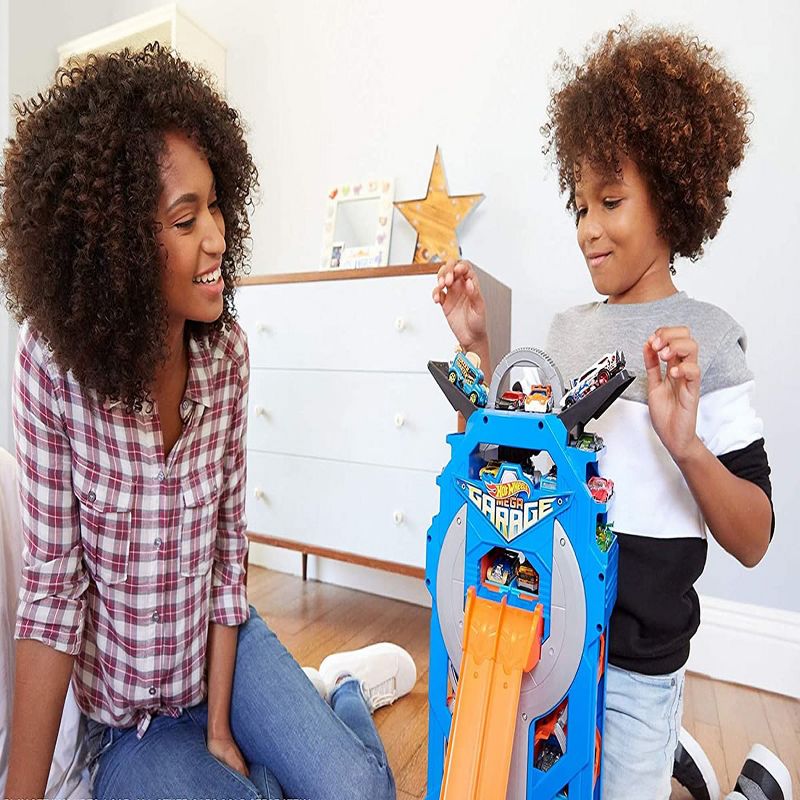 Hot Wheels Mega Garage Play Set