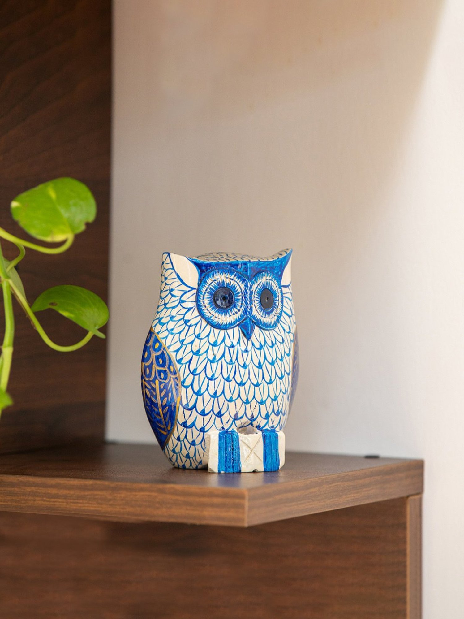 ExclusiveLane Hand-painted Ocean Blue & White Eucalyptus Wood The Staring Owl Showpiece