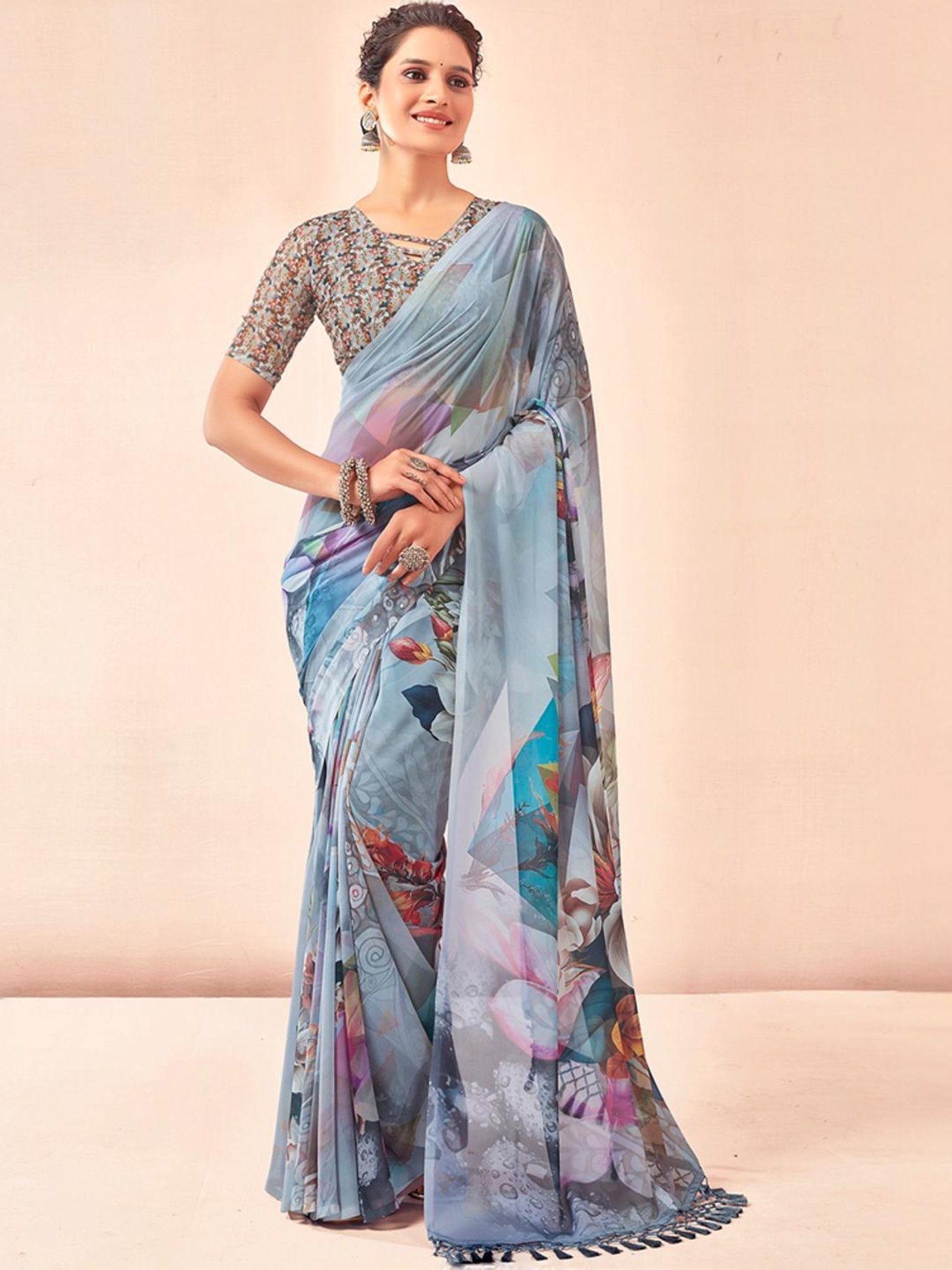 Satrani Grey Printed Saree With Unstitched Blouse