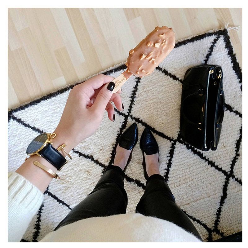 Magnum Vanilla Ice Cream Bars Dipped in Milk Chocolate and Almonds - 3ct