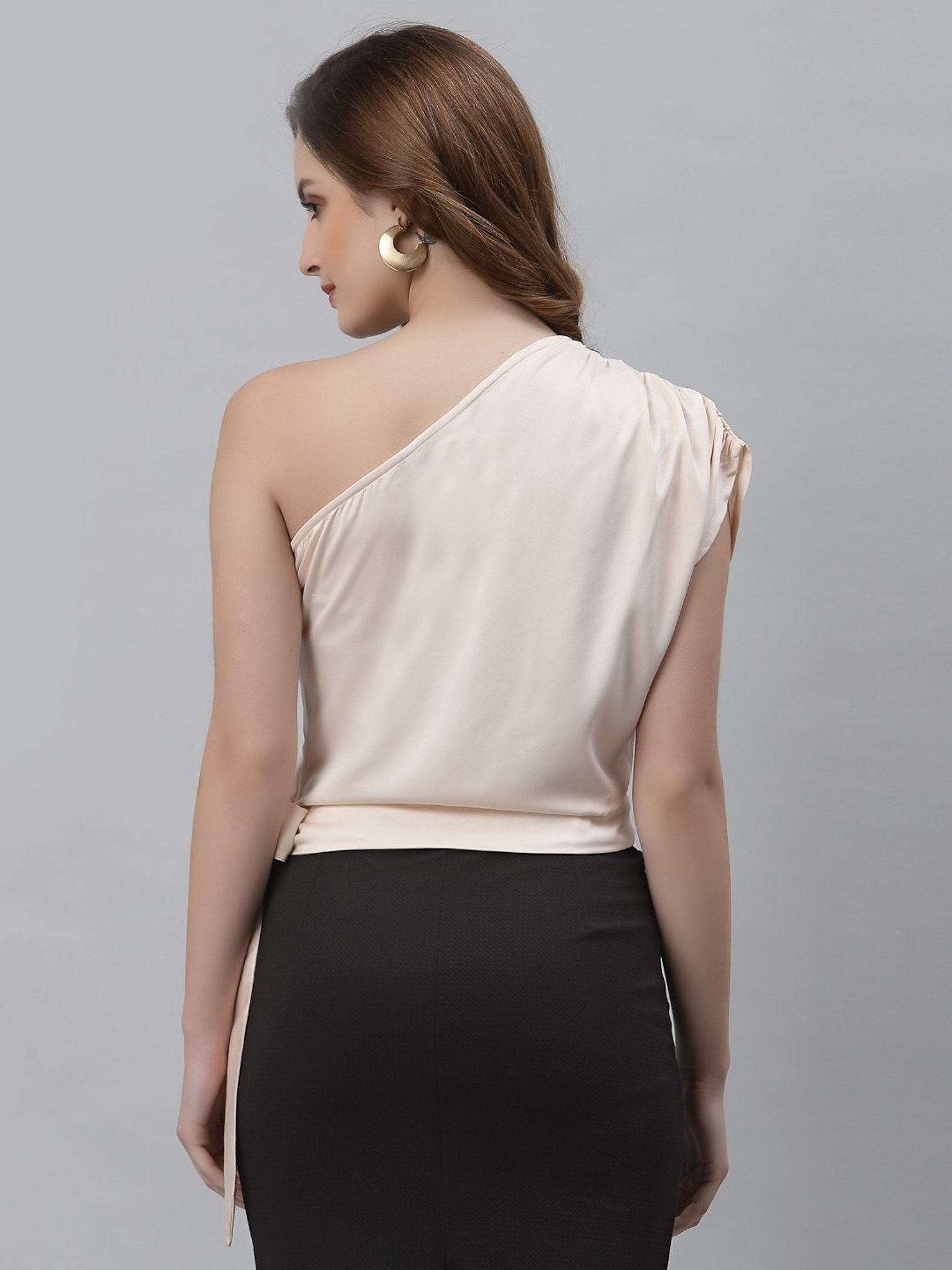 NEUDIS Cream One Shoulder Top