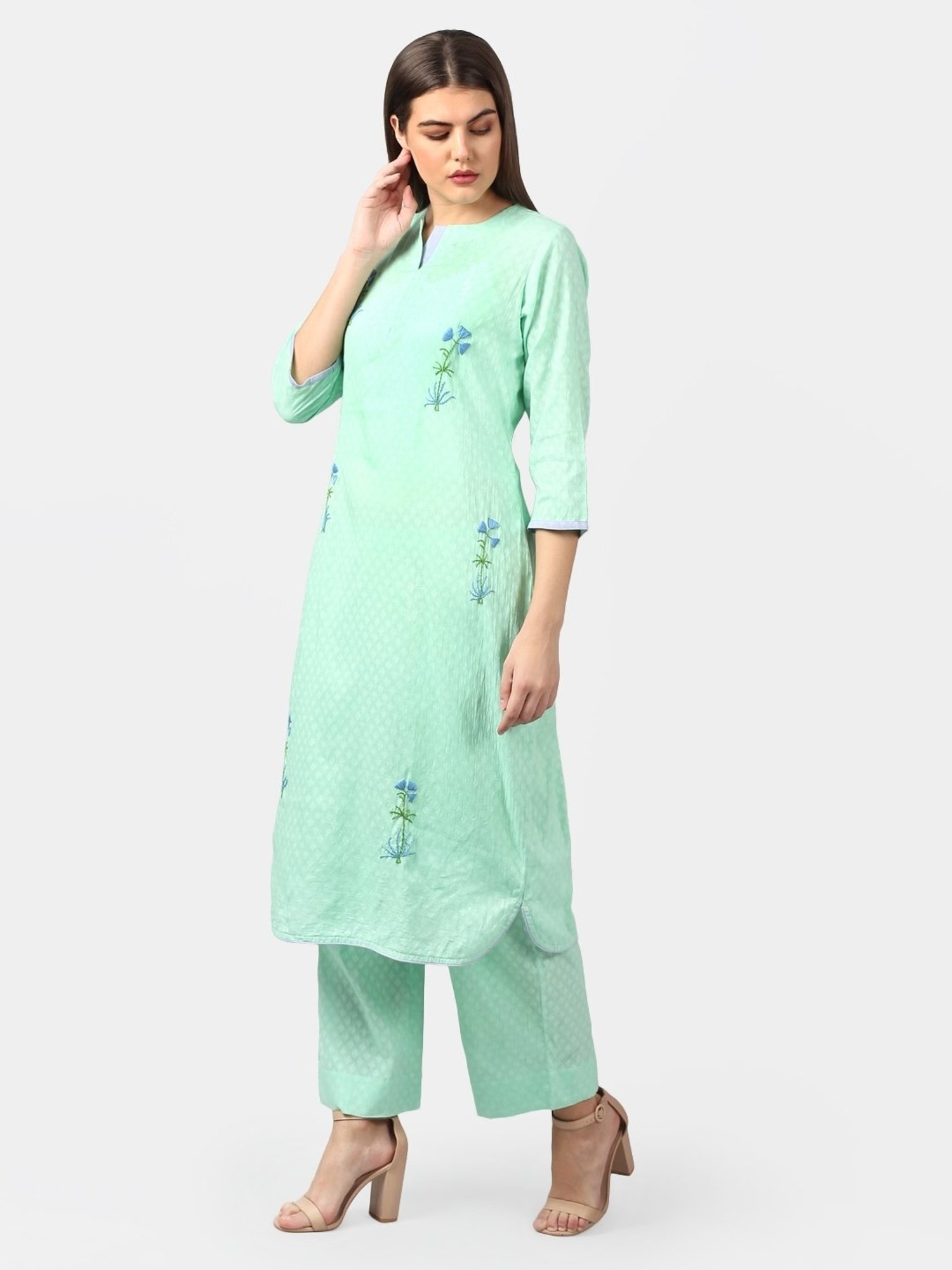DART STUDIO Green Cotton Embroidered Straight Kurta