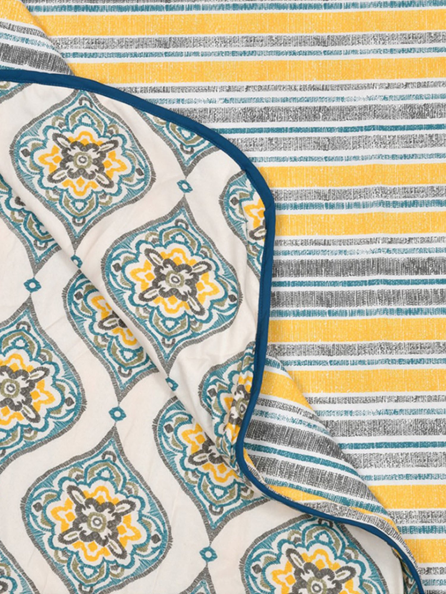 Haus & Kinder Cambric Floral Green & Yellow Cotton Single Reversible Dohar