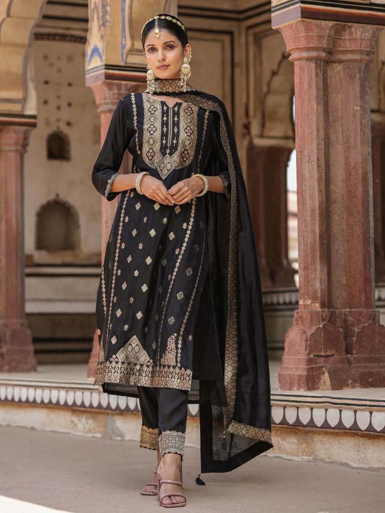SCAKHI Black Embroidered Kurta Pant Set With Dupatta