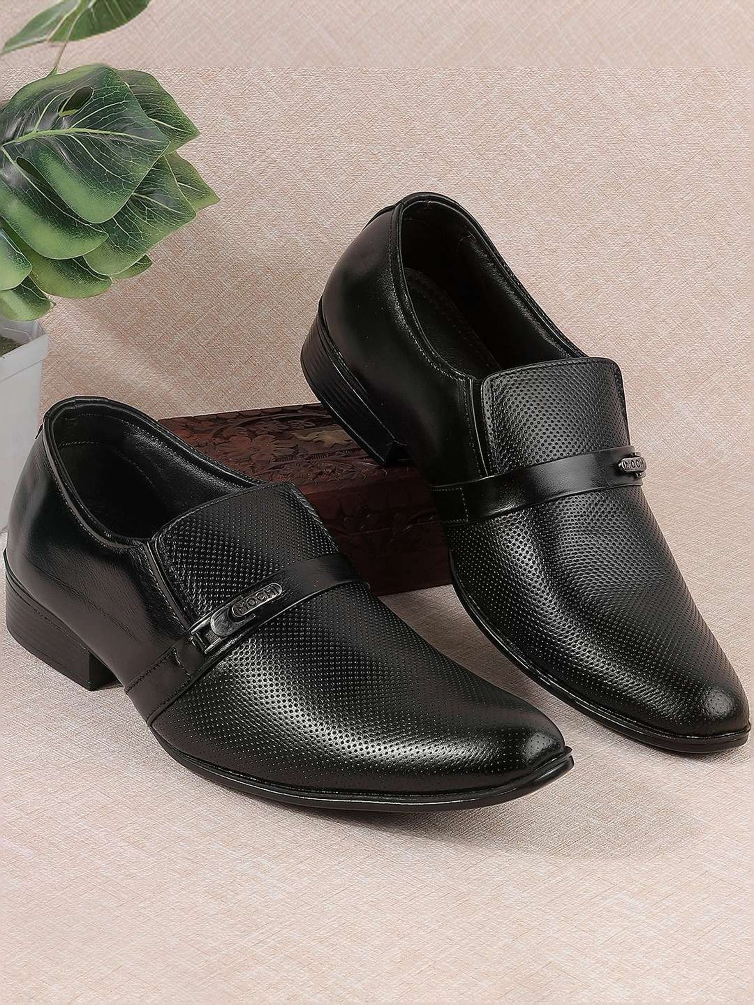 Mochi Men's Black Formal Slip-Ons