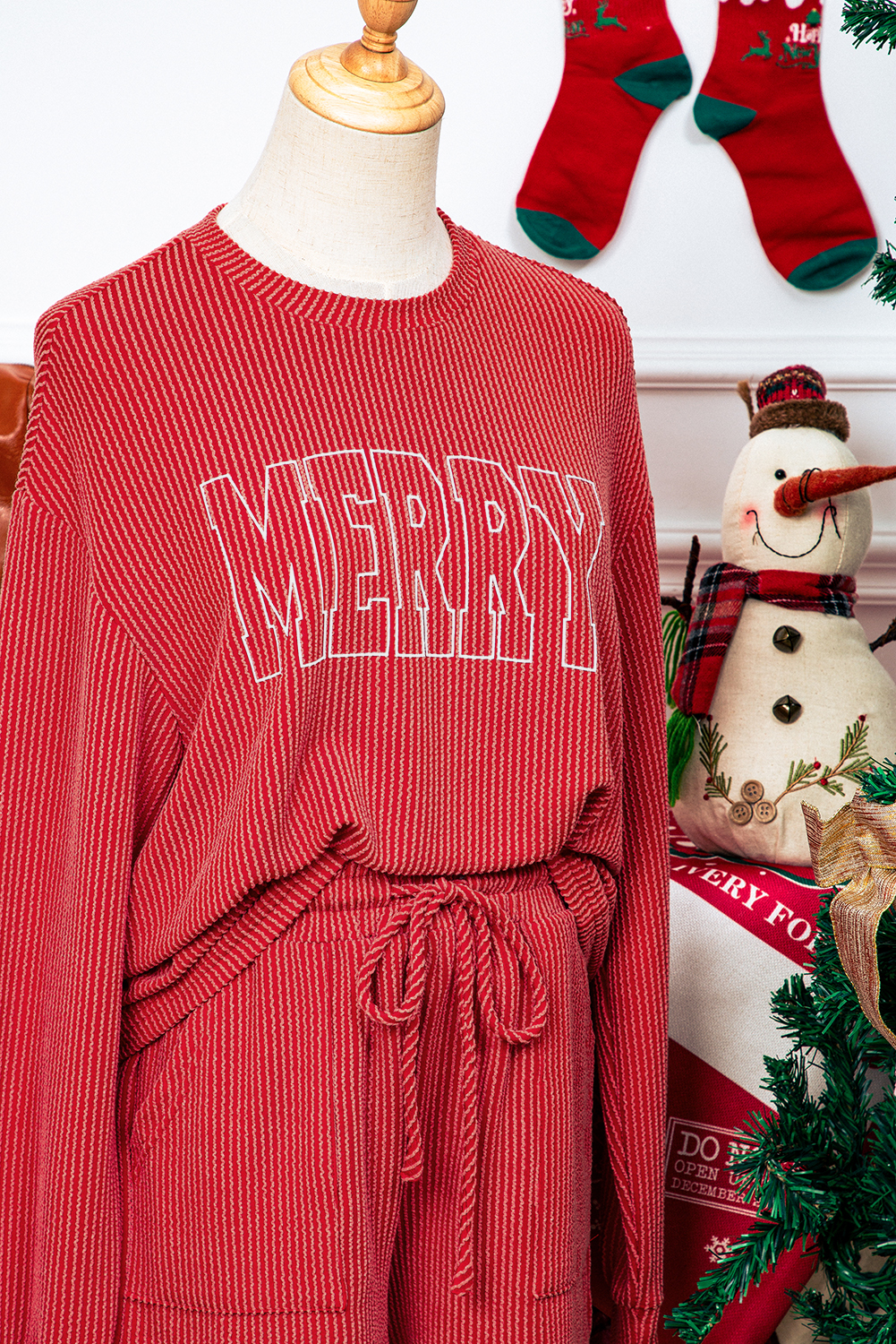 Rose Red Solid Waffle Knit Plus Size Two Piece Shorts Set