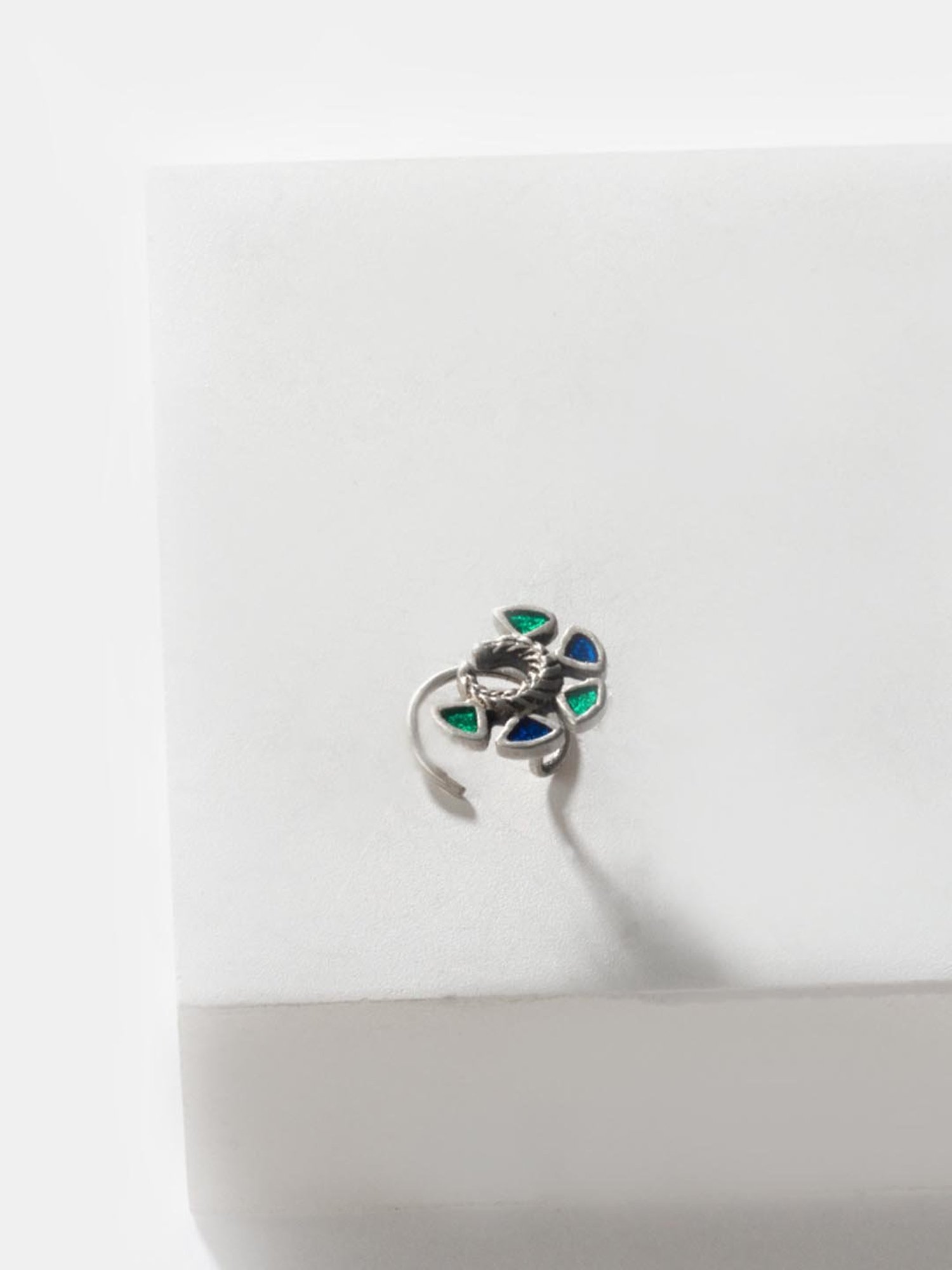 Zavya 92.5 Sterling Silver Floral Nosepin for Women