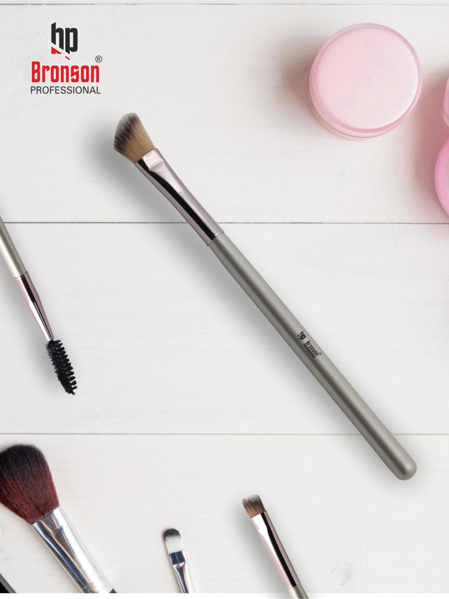 Bronson Professional Classic Angled Bronzer Blush Brush