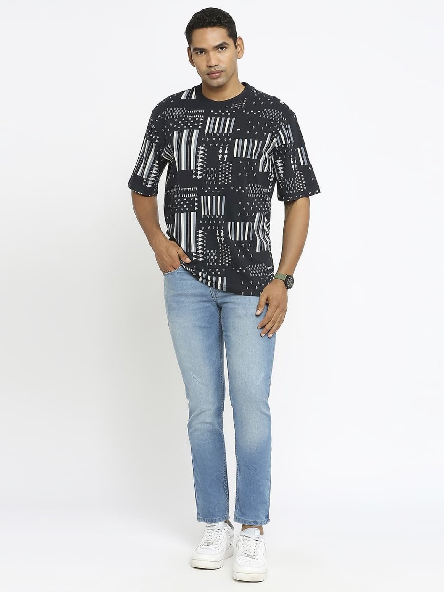 Basics Black Cotton Relaxed Fit Printed T-Shirt
