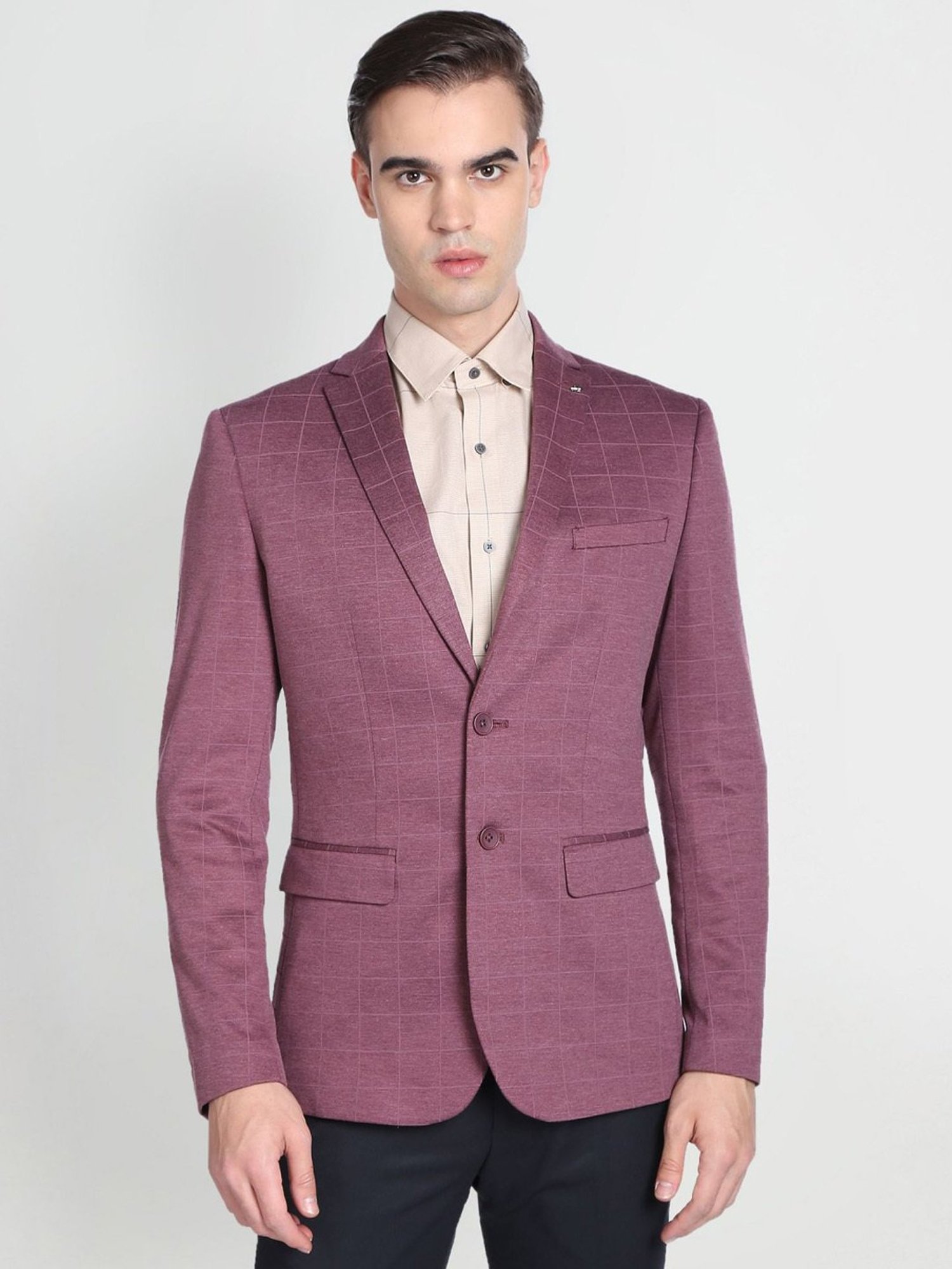 Arrow Sports Green Regular Fit Texture Waistcoat