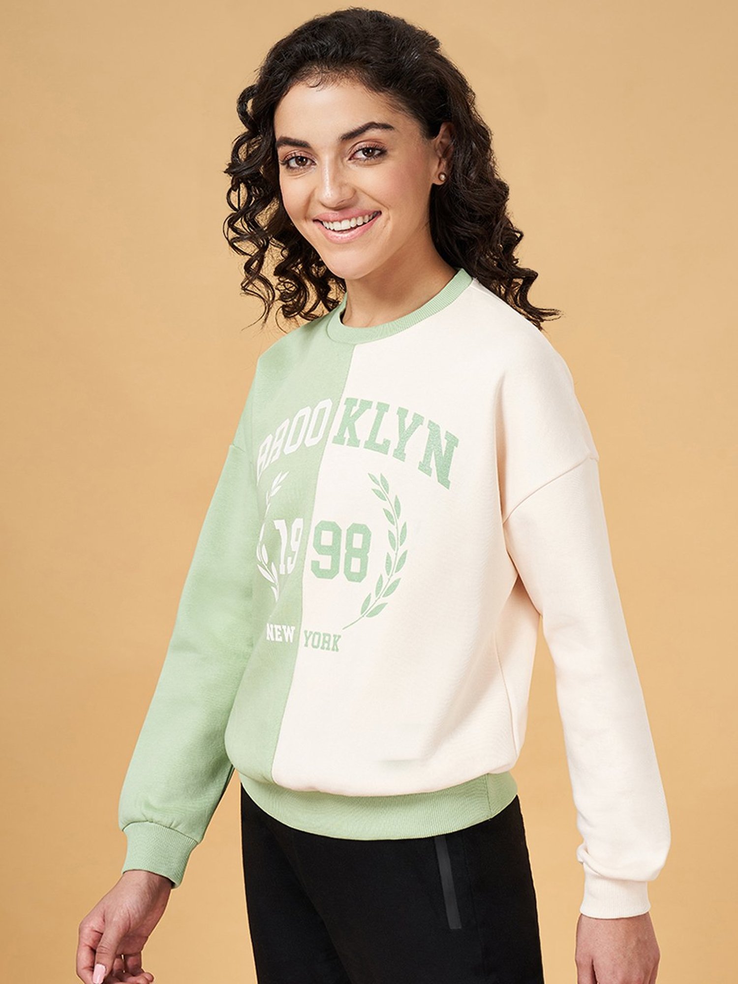 Ajile by Pantaloons Green Printed Sports Sweatshirt