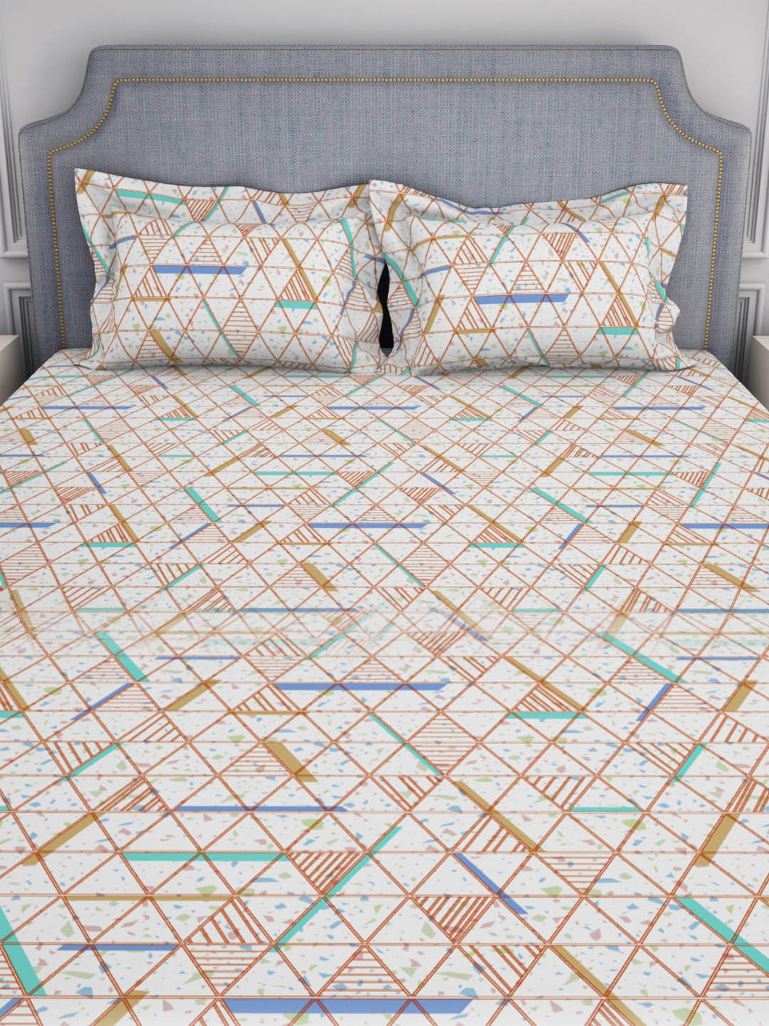 Welspun Adore Geometric White 105 TC Microfiber Double Bedsheet with 2 Pillow Covers