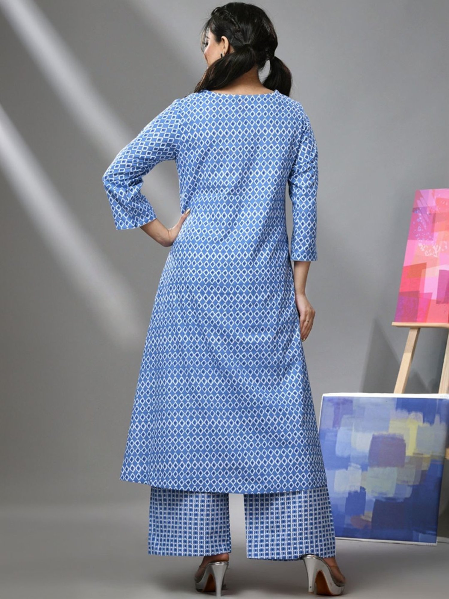 Charukriti Blue Cotton Printed Straight Kurta