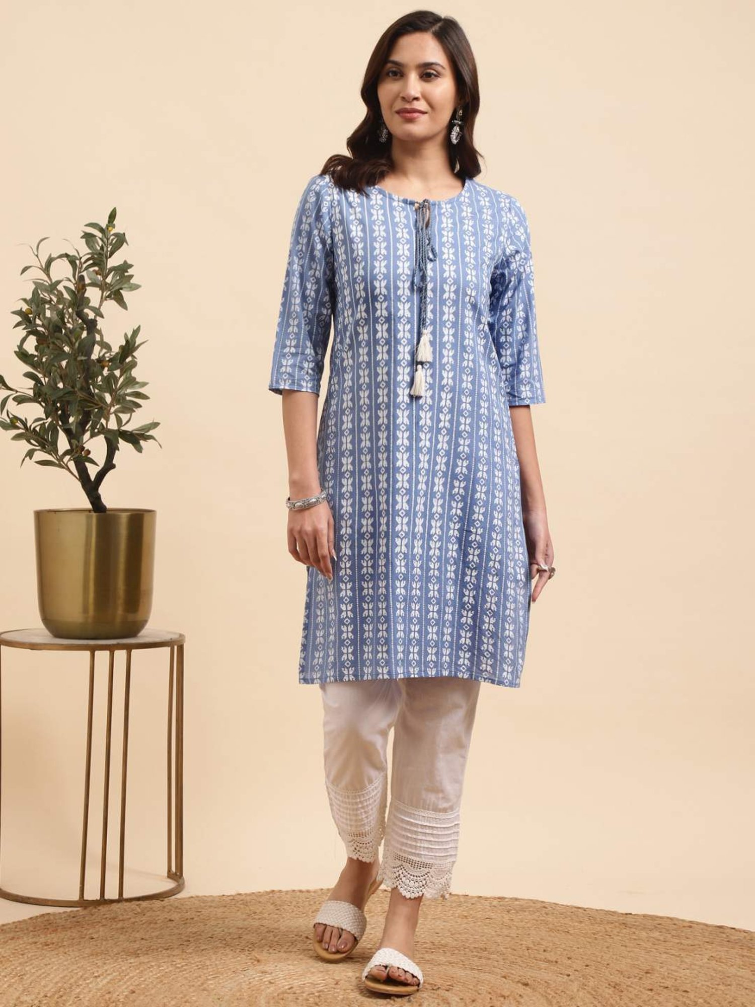 Rangita Blue & White Cotton Printed Kurta Pant Set