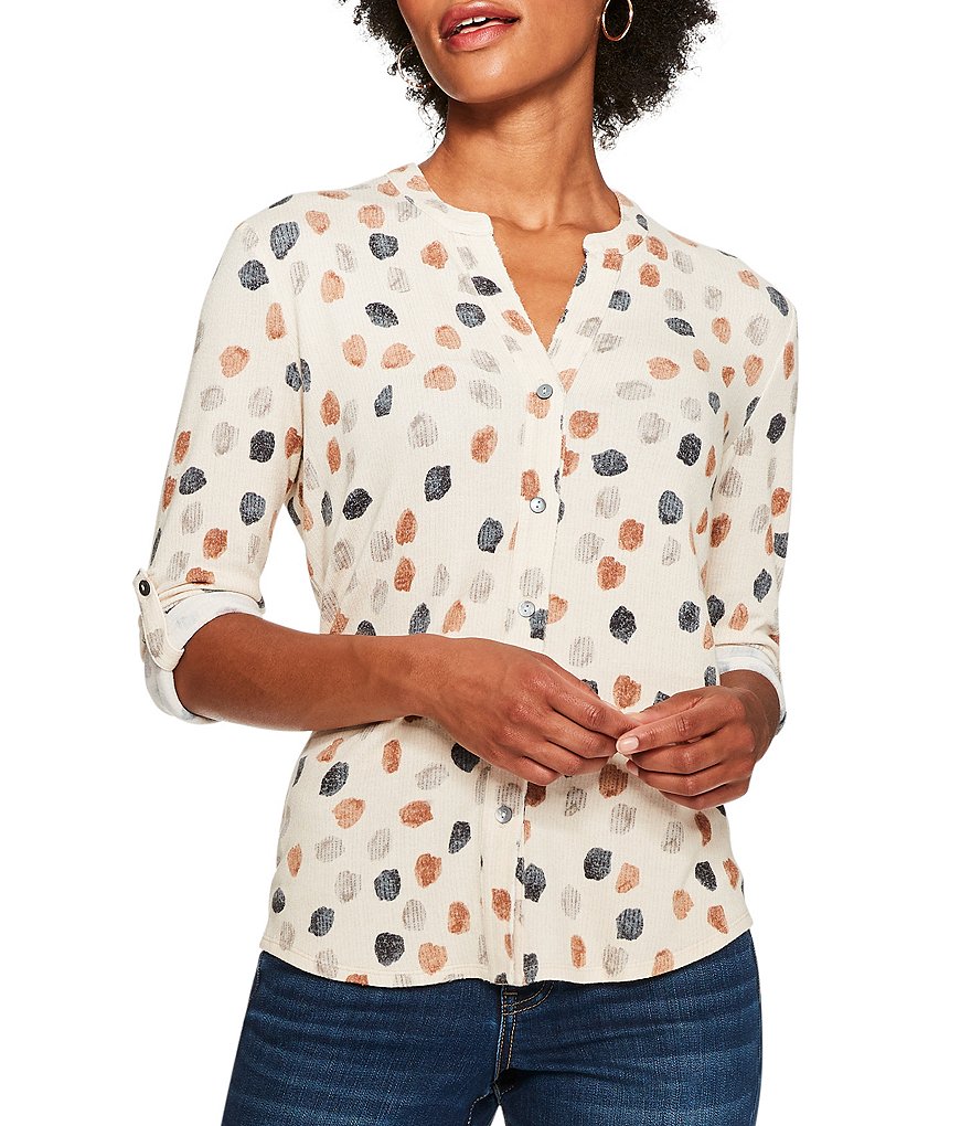 NIC + ZOE Neutral Spot Print Knit Jersey Split Round Neck Roll-Tab Sleeve Top
