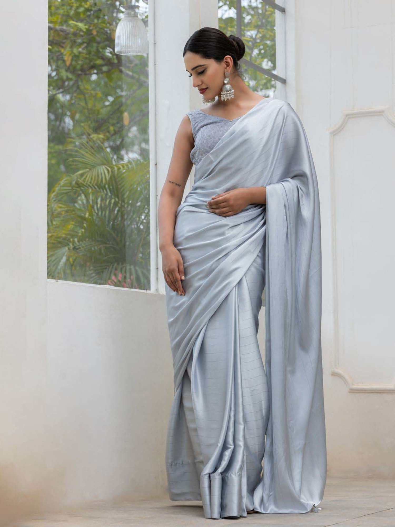 Swtantra Grey Striped Saree With Unstitched Blouse