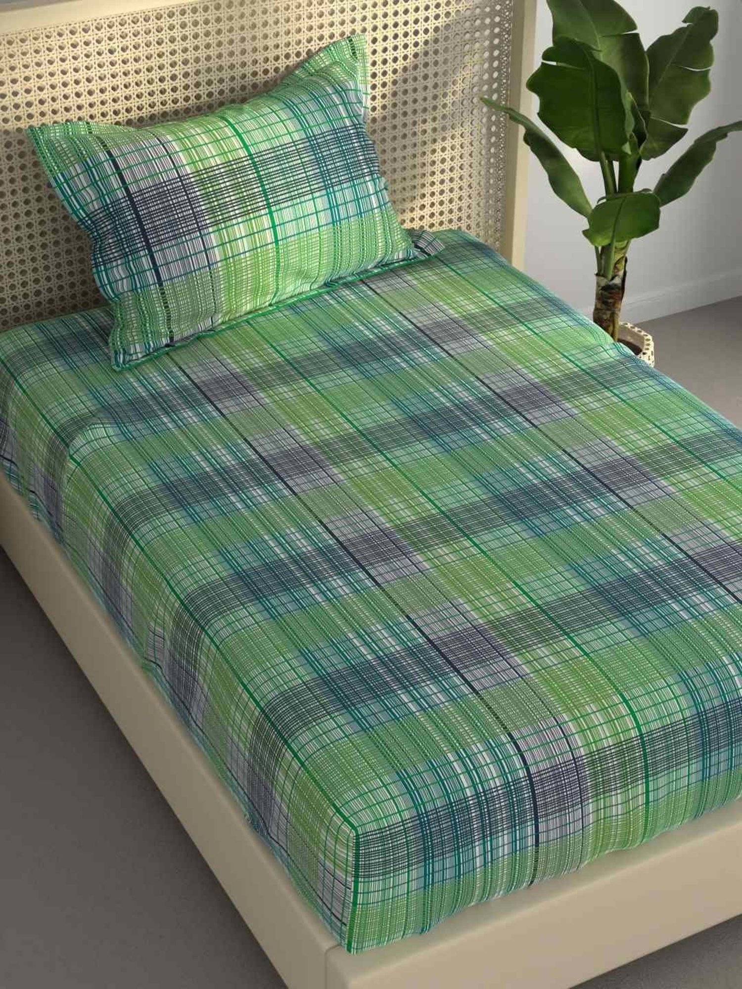 BIANCA Estonia Turq & Lime Cotton 116 TC 115 GSM Single Size Bedsheet With Pillow Cover
