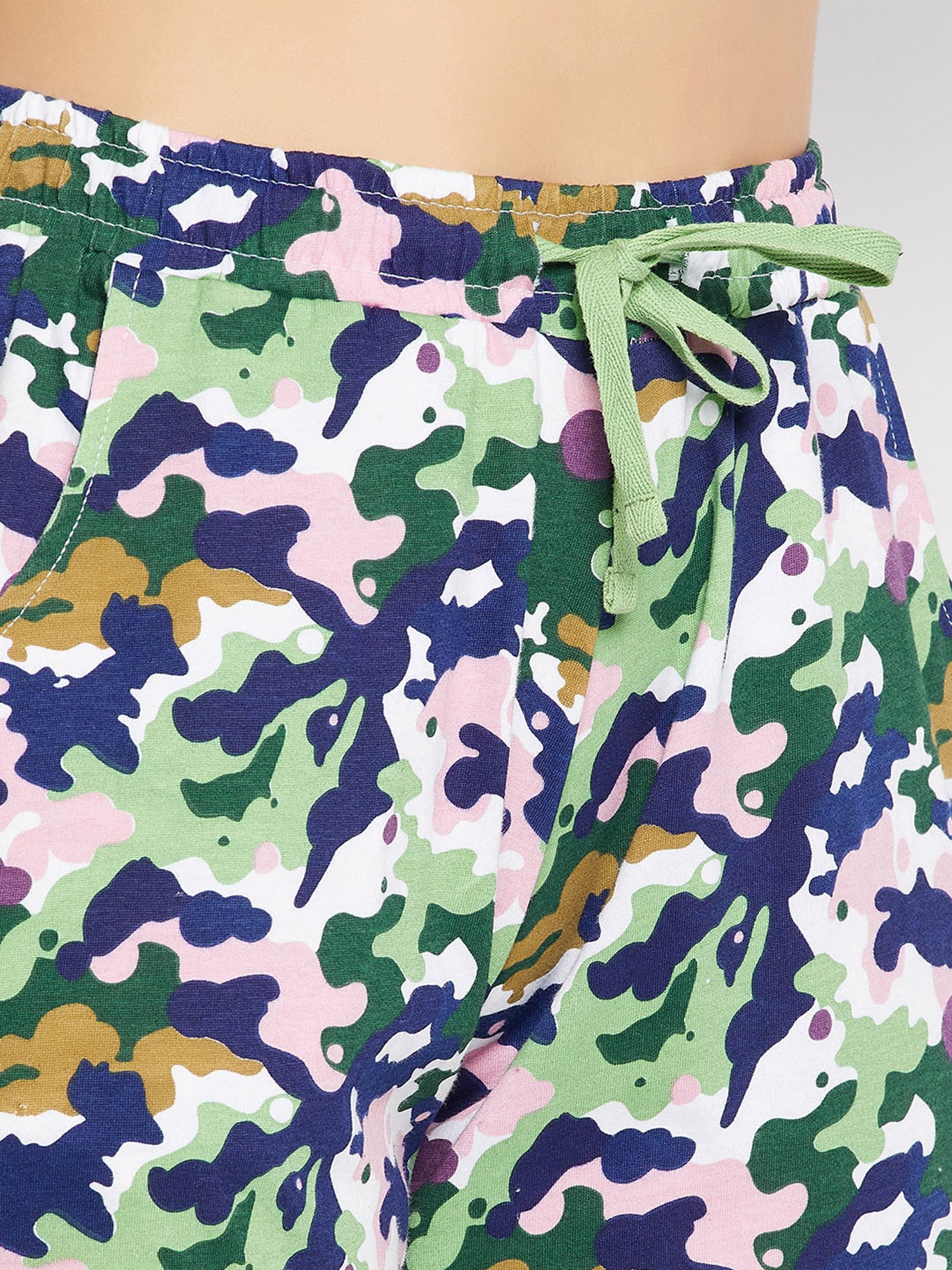 Clovia Multicolor Printed Cotton Lounge Pants