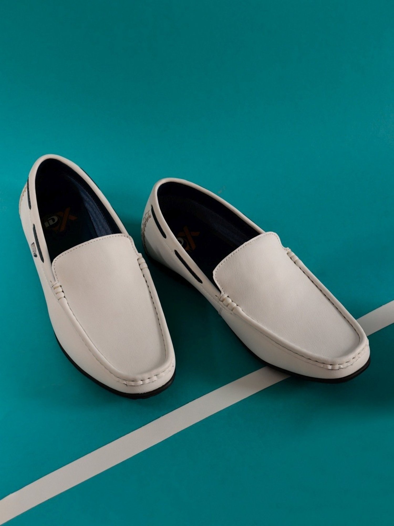 ID Men's White Casual Loafers