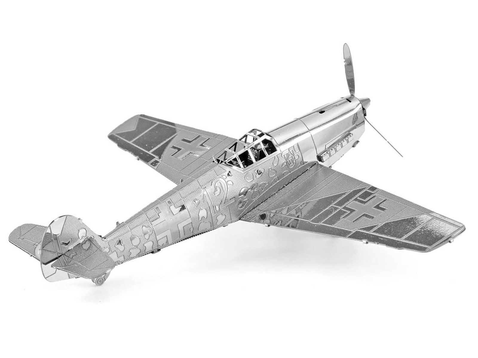 Level 2 Model Kit Messerschmitt Bf109E-3/E-4 Fighter Aircraft with Scheme Options 1/48 Plastic Model Kit by Airfix