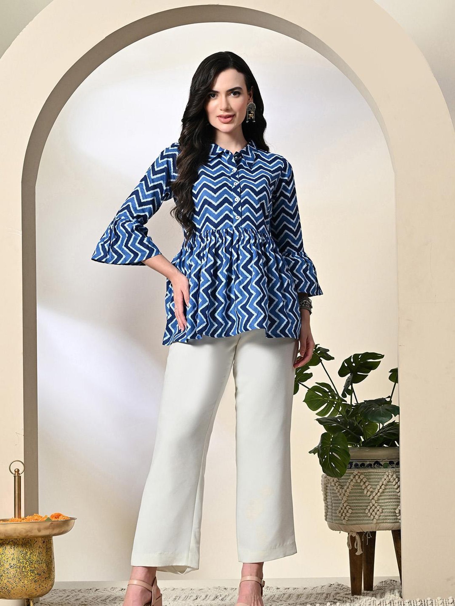 DECKEDUP Navy Cotton Printed Top