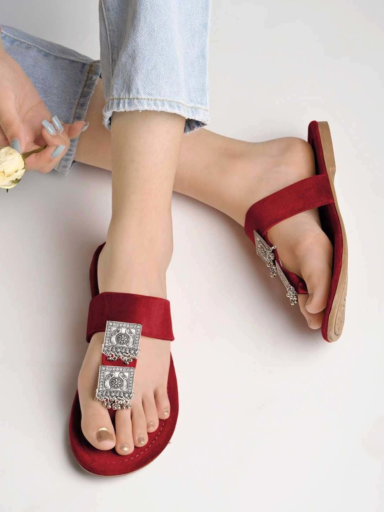 Shoetopia Kids Maroon T-Strap Sandals