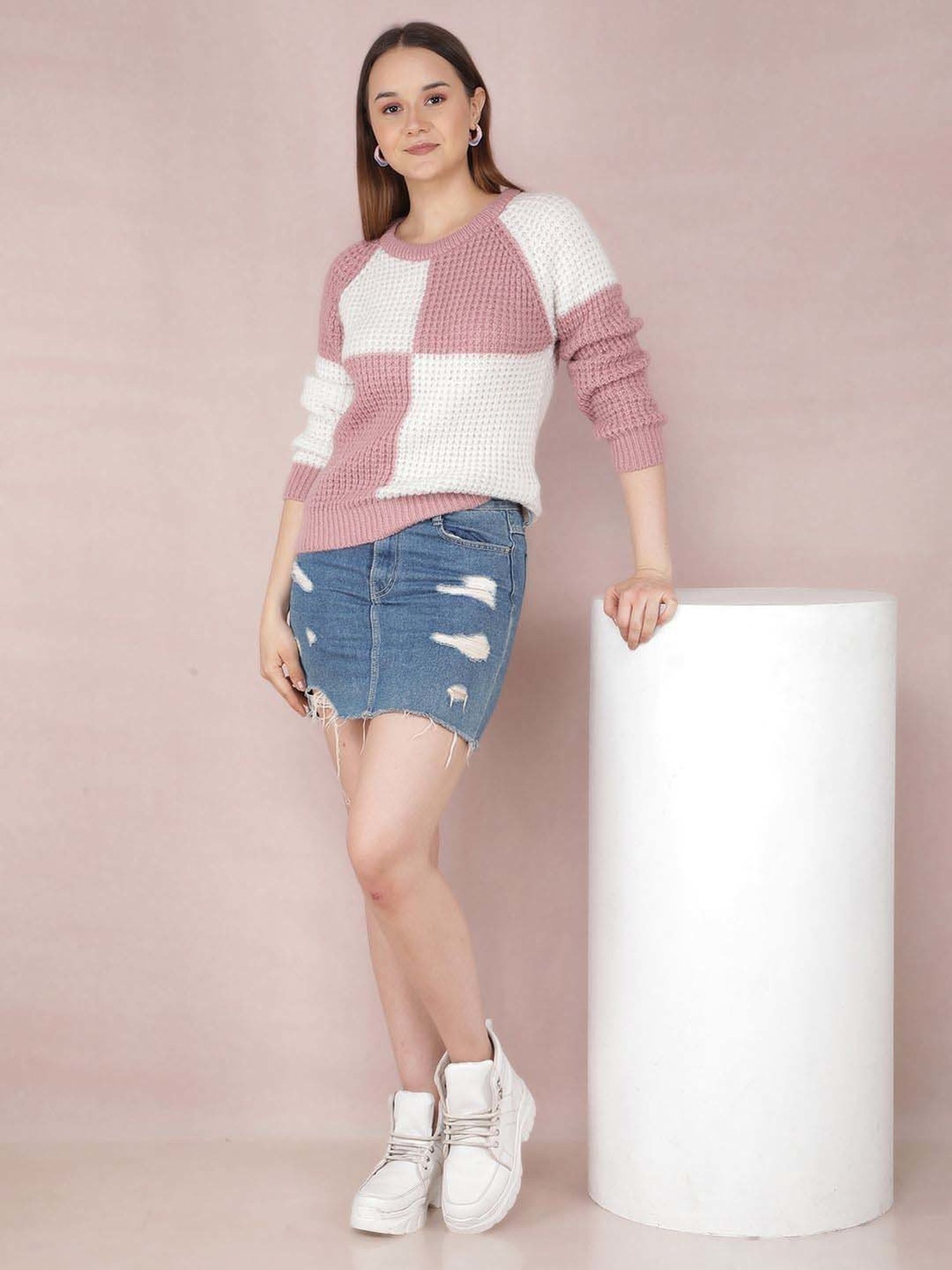 Crimsoune Club White & Pink Color-Block Sweater