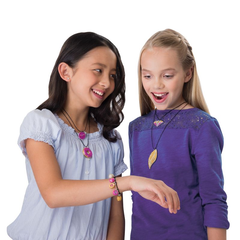 Cool Maker Jazzy Jewelry Clay Bracelets & Necklaces