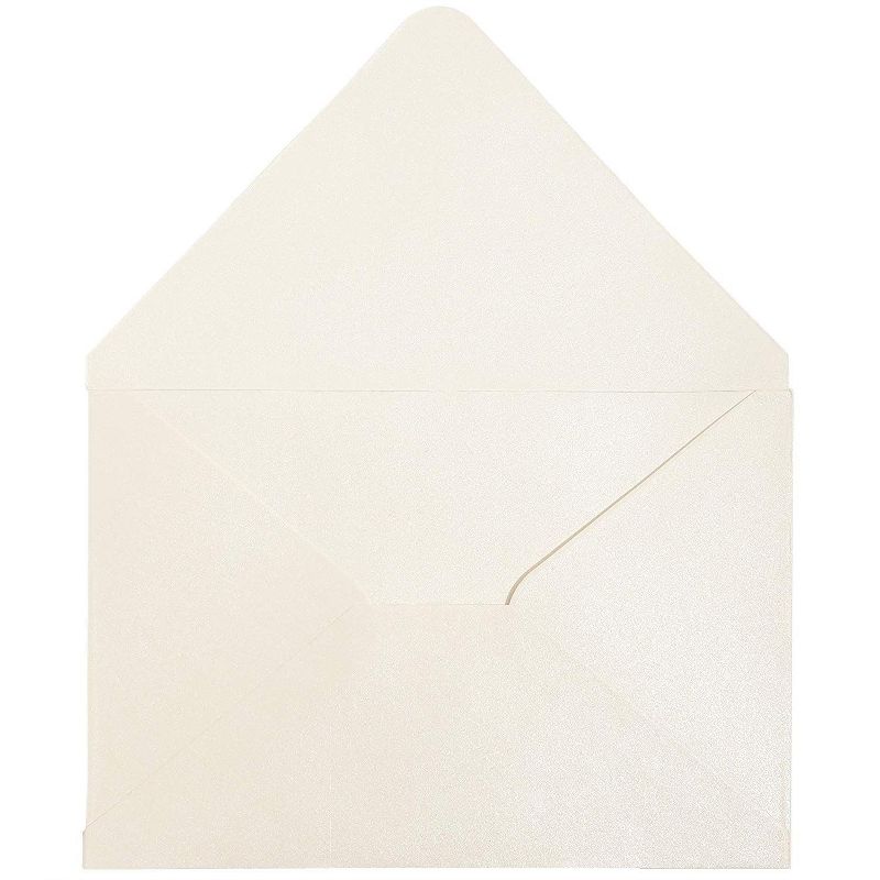 Pipilo Press 50-Pack Ivory Metallic Invitation Envelopes V-Flap 4 x 6 in