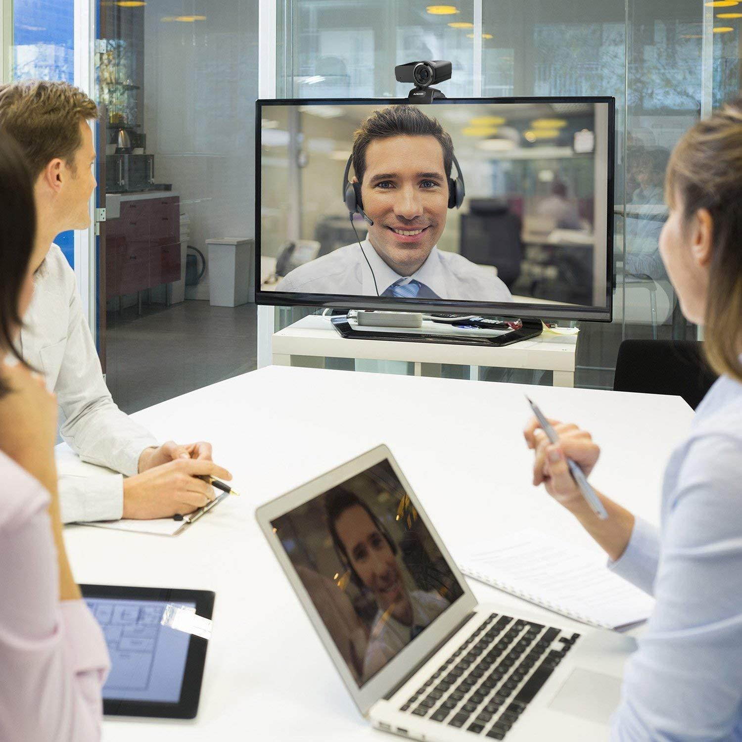 AUSDOM Full HD 1080p Webcam, OBS Live Streaming Webcam, Computer Camera with Microphone for Skype Xsplit Twitch YouTube Facebook, Compatible for MAC OS Windows 10/8/7