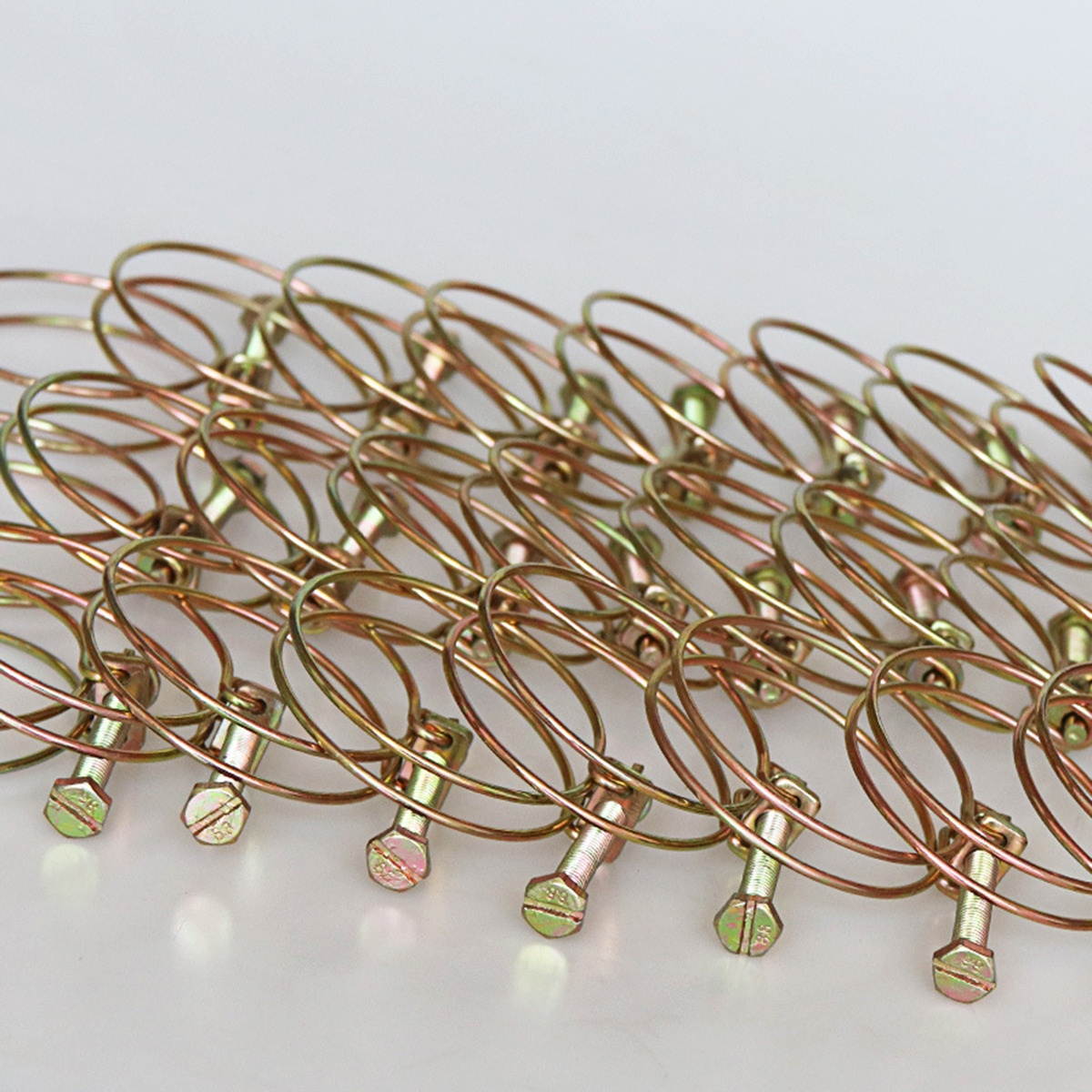 4 Pcs Wire Hose Clamp Adjustable Stainless Steel Pipe Clamp Double Wire Hose Clip Clamps for Woodworking Hoop Plumbing Fastener (4 Inch)