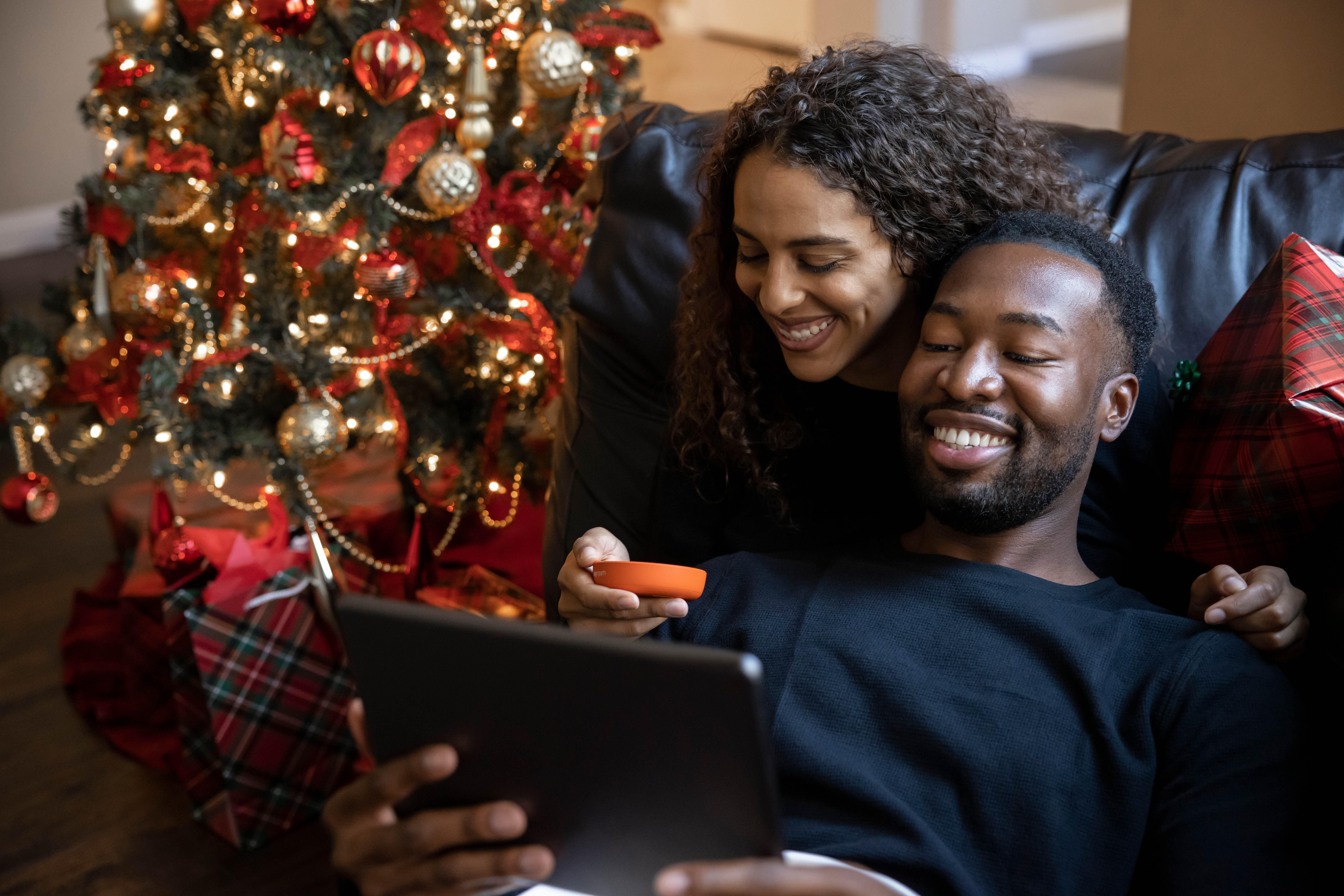 Skyroam Solis Lite: International Mobile WiFi Hotspot | Global SIM-Free 4G LTE | Coverage in 130+ Countries | Get Data by The Day, Month, or GB | Free Case