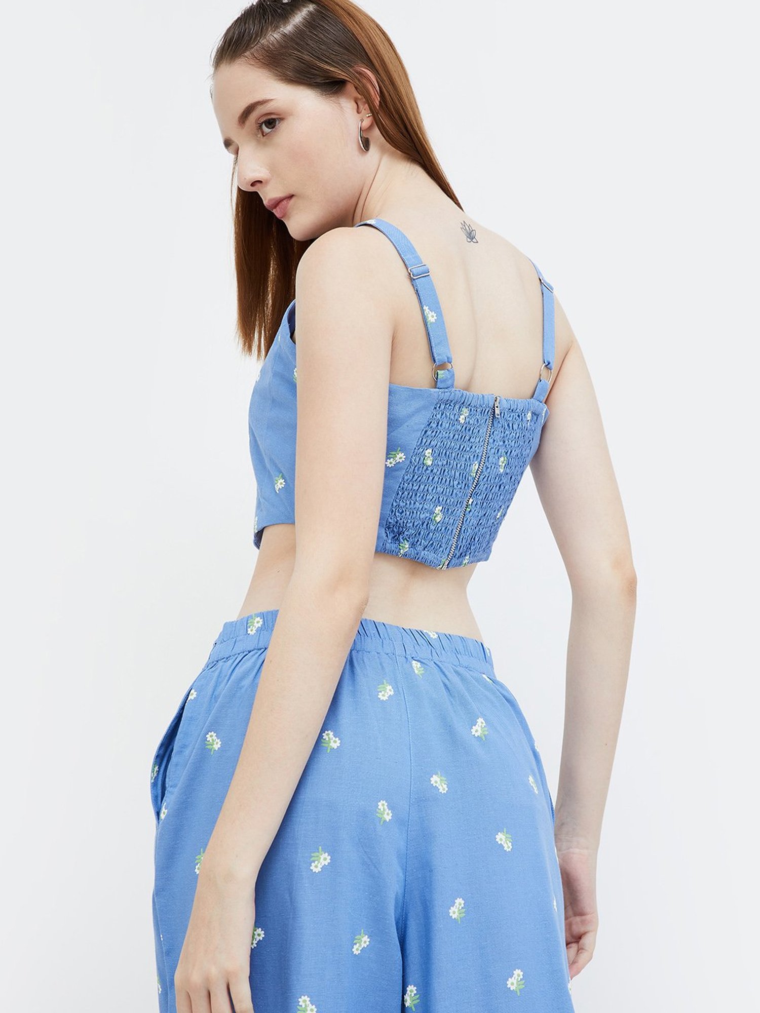 Ginger by Lifestyle Blue Printed Crop Top