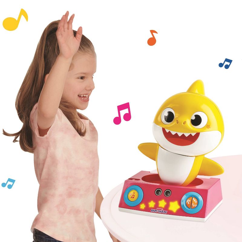 Pinkfong Baby Shark Official - Baby Shark Dancing DJ - WowWee
