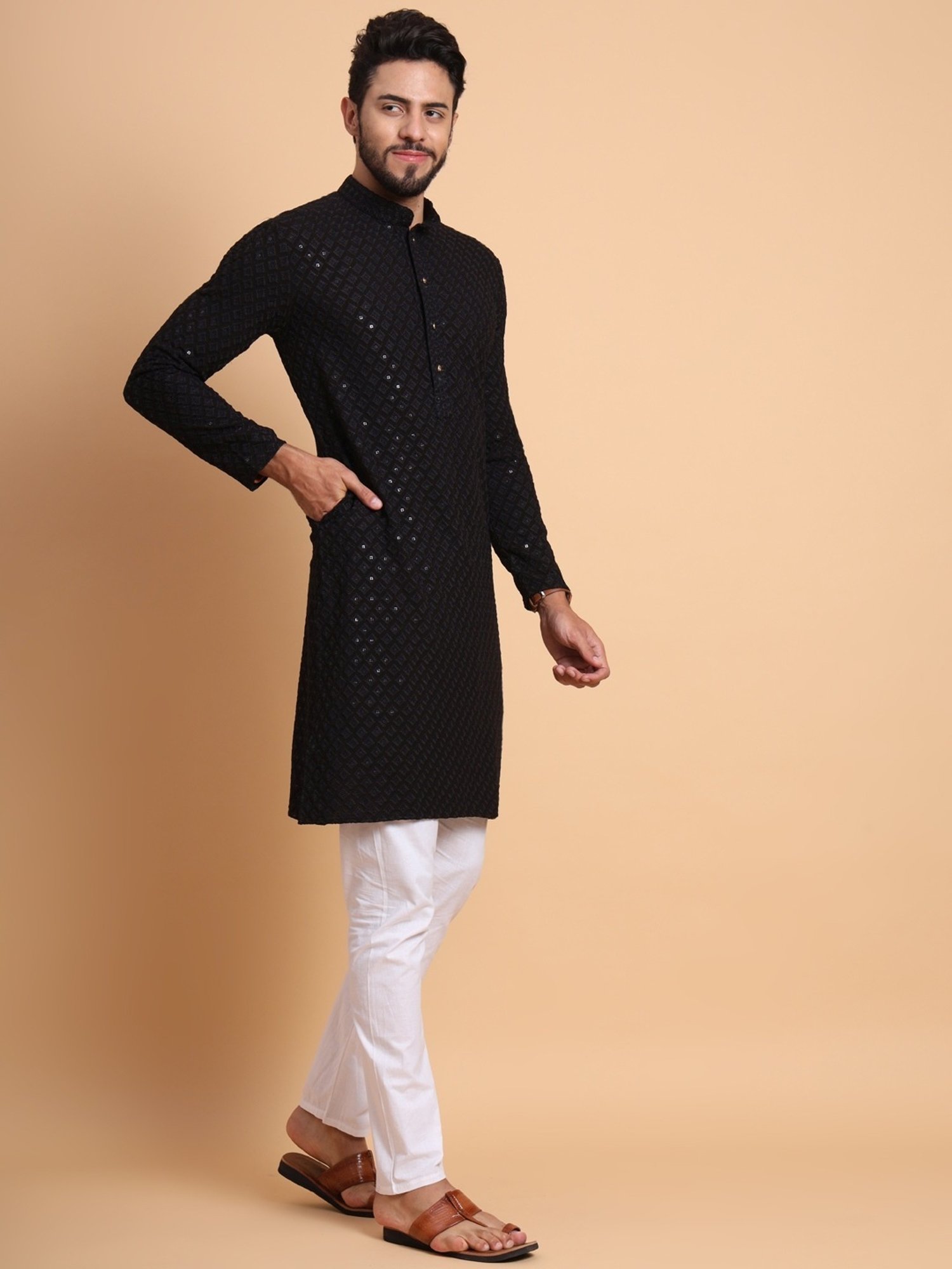 SWAGG INDIA Mid Black Regular Fit Embroidered Kurta