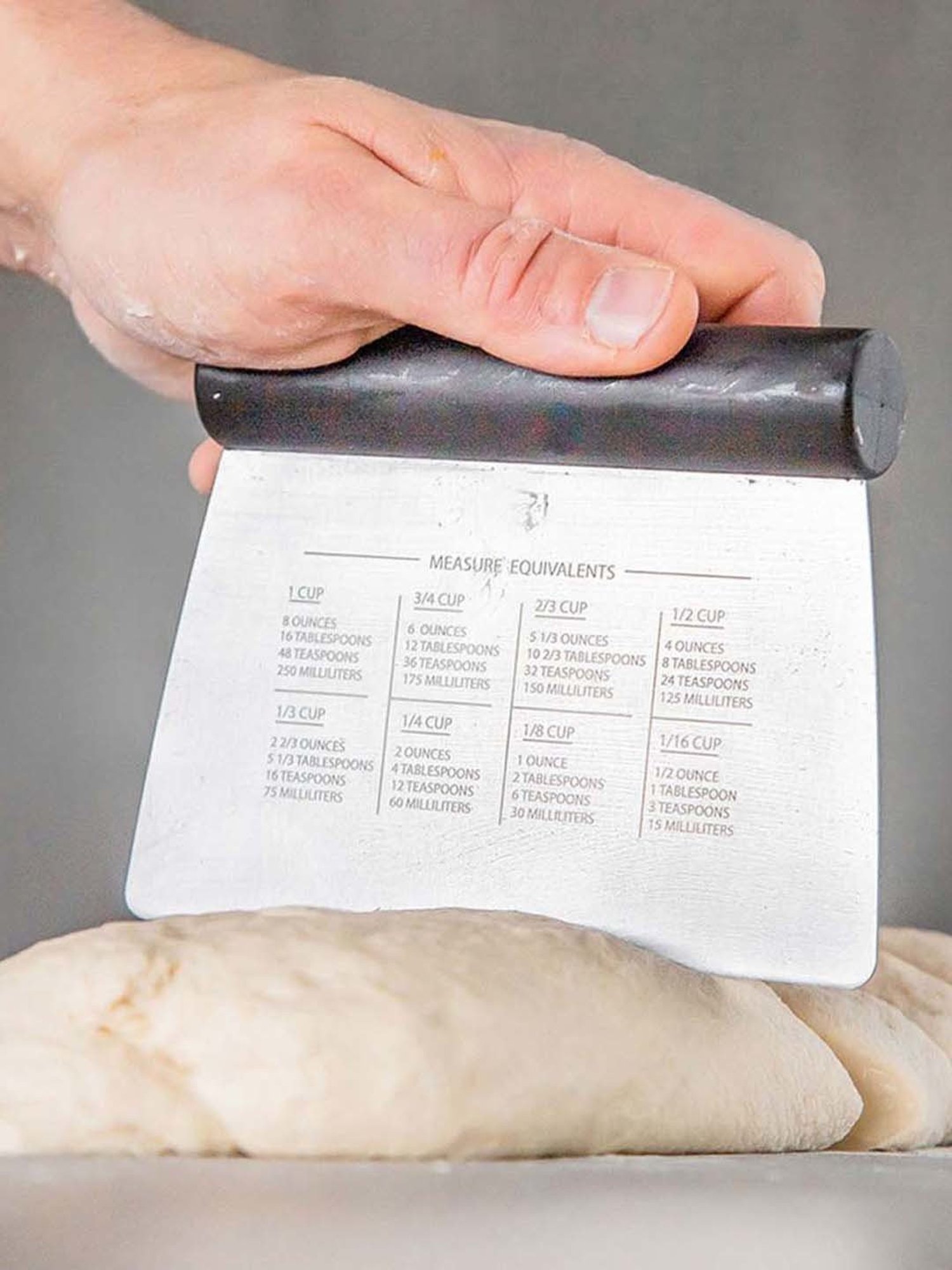 KitchenAid Black Medium All-Purpose Dough Cutter & Scraper