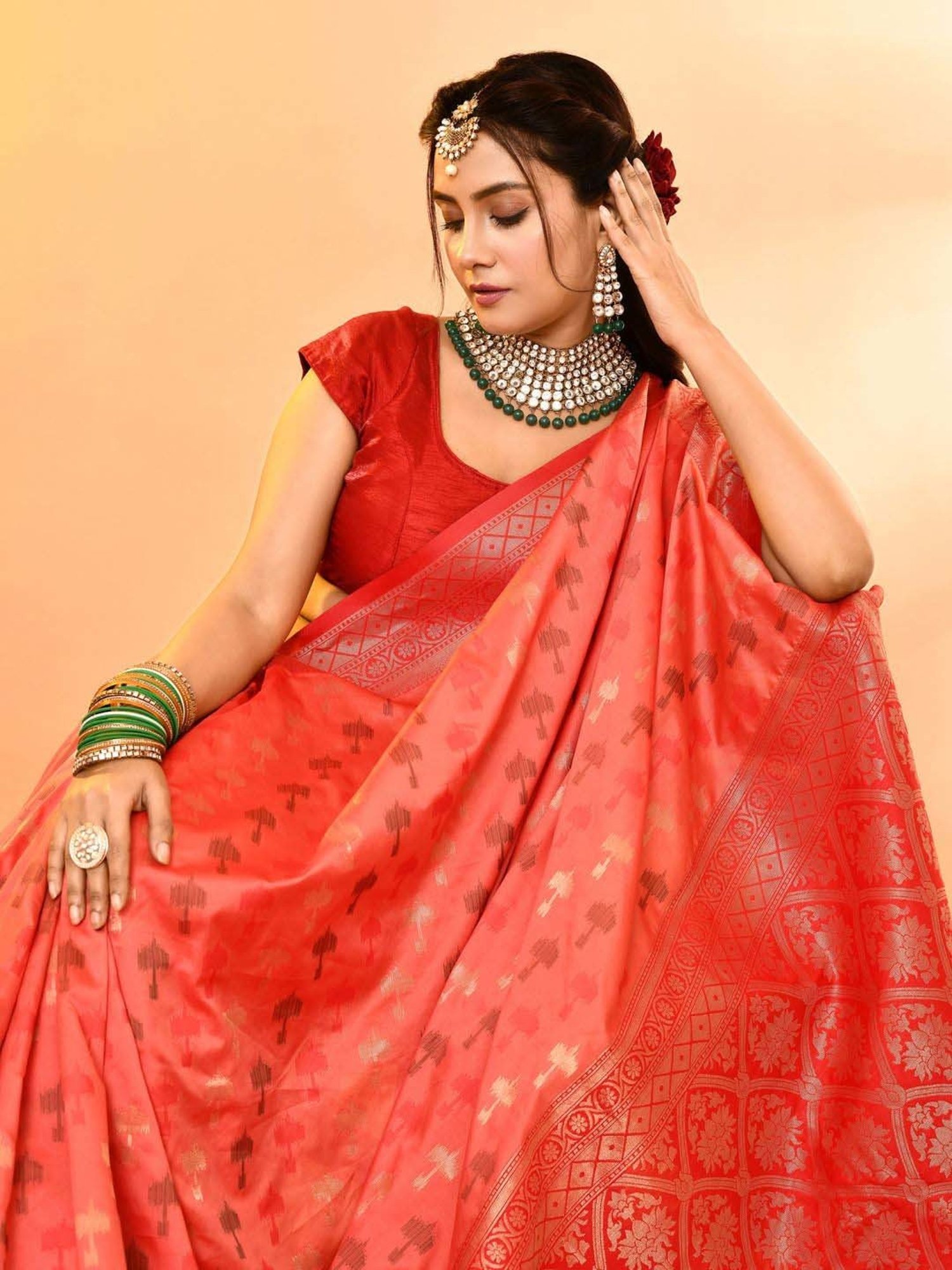 Elora Peach Silk Woven Saree With Unstitched Blouse