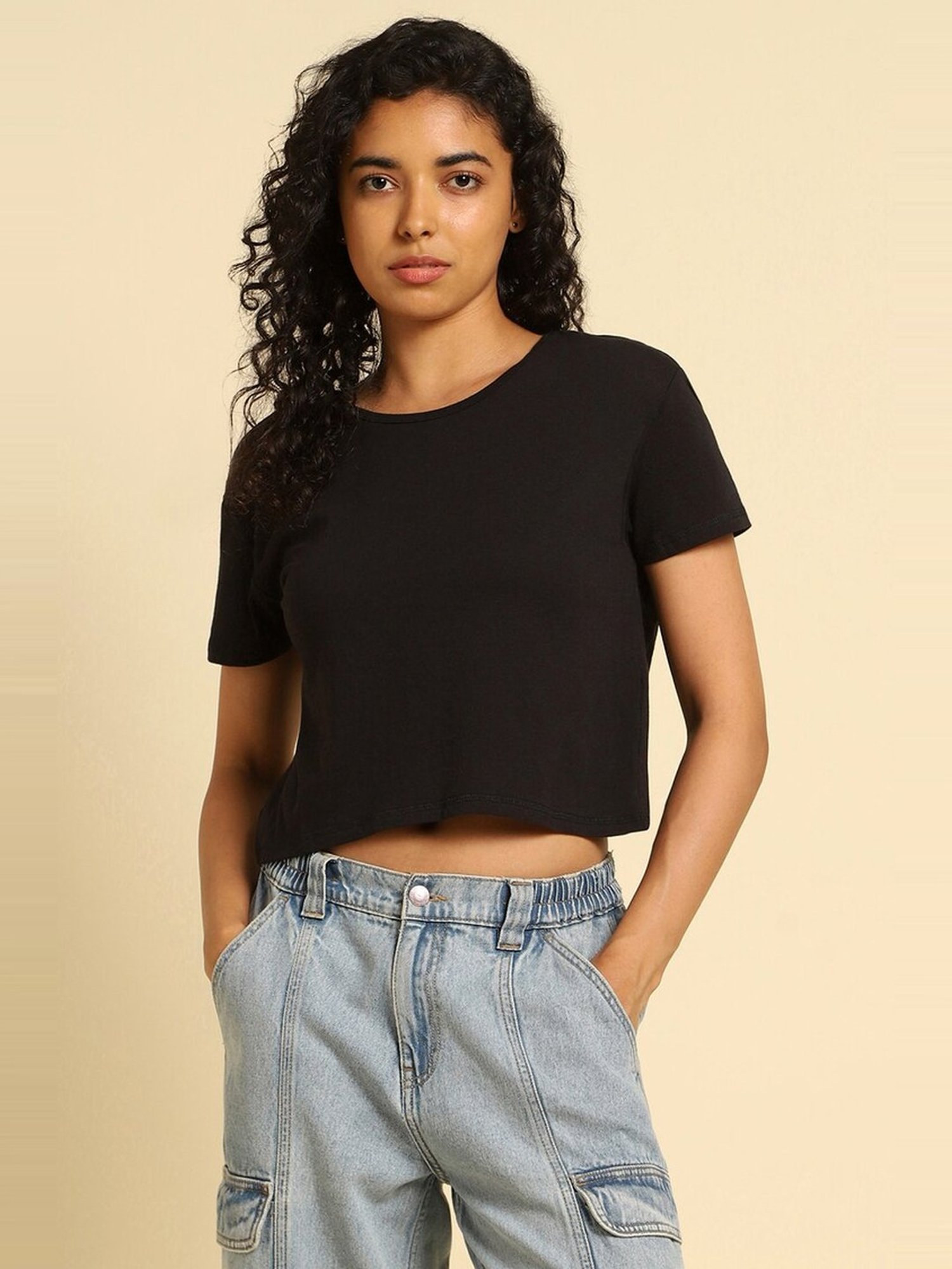 Forever 21 Black Regular Fit Crop Top