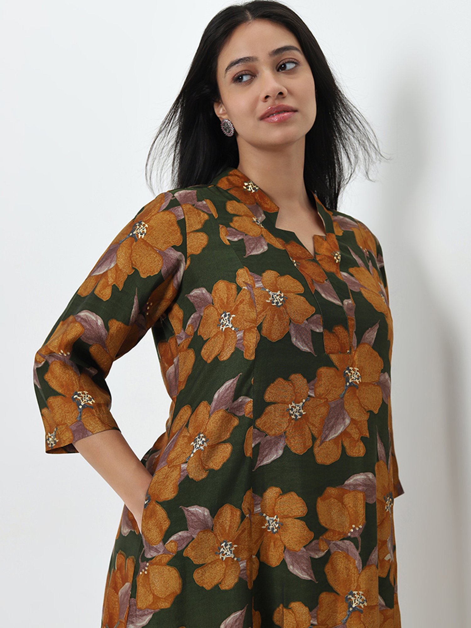 Diza by Westside Dark Green Floral Printed A-Line Kurta