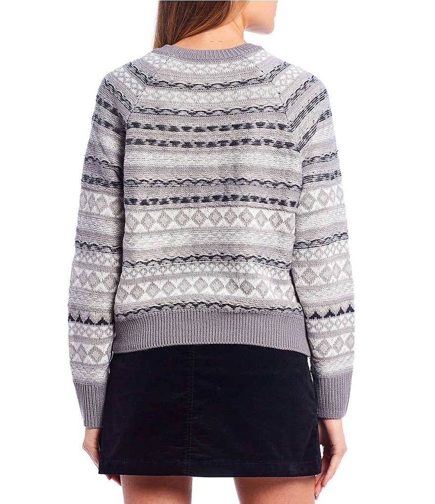 GB Round Neck Fuzzy Eyelash Sweater