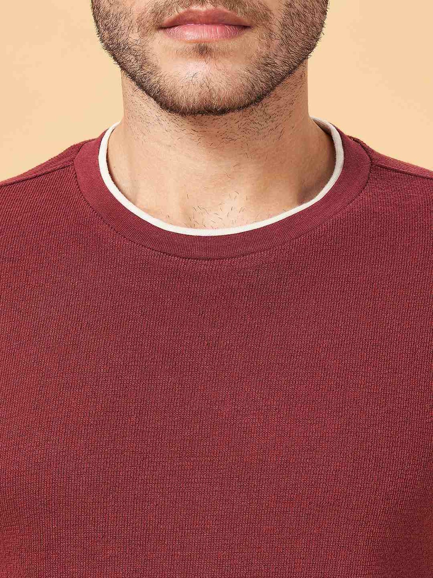 7 Alt by Pantaloons Wine Cotton Slim Fit T-Shirt