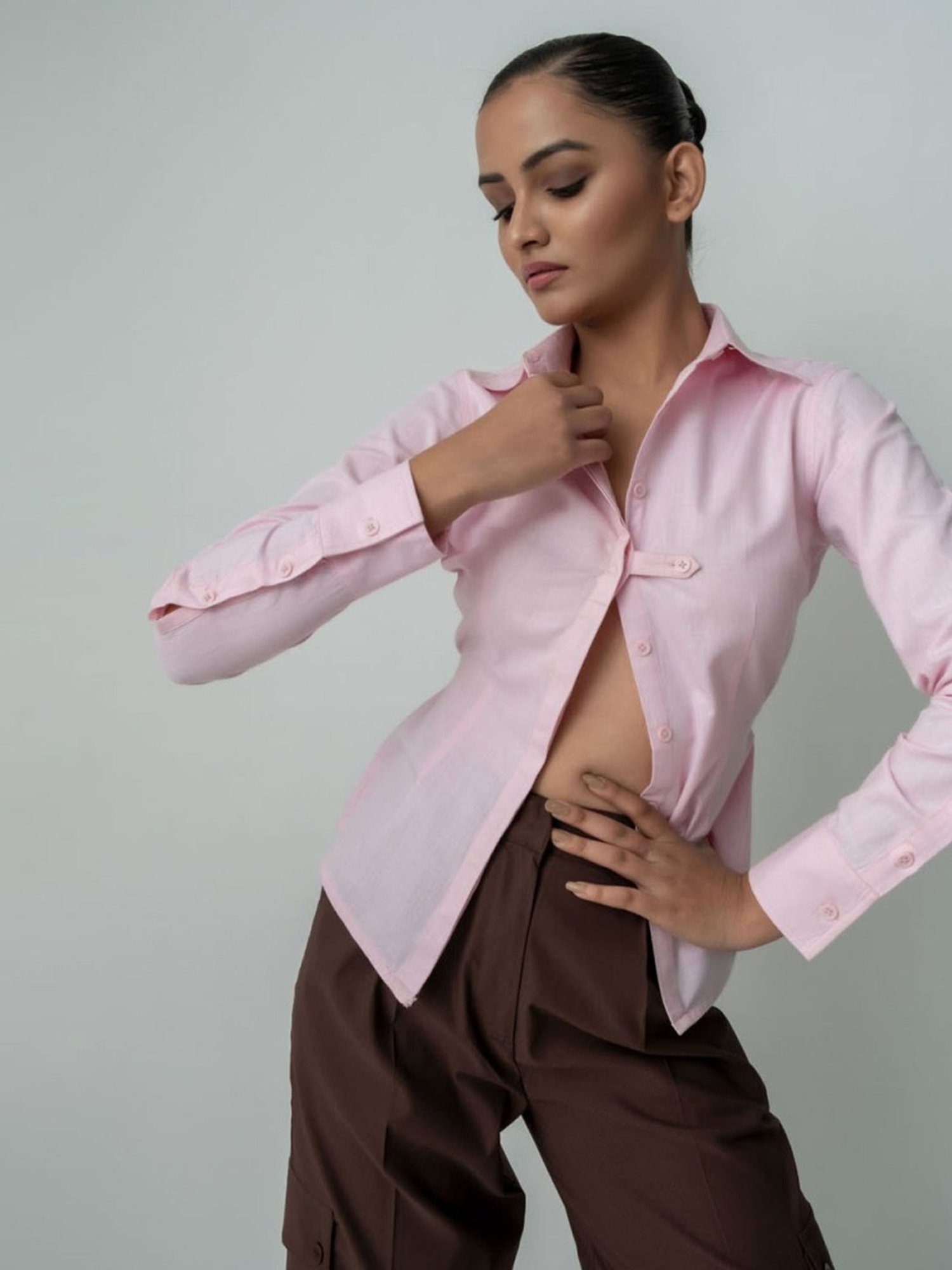 Qua Multi-Fit Essential Shirt